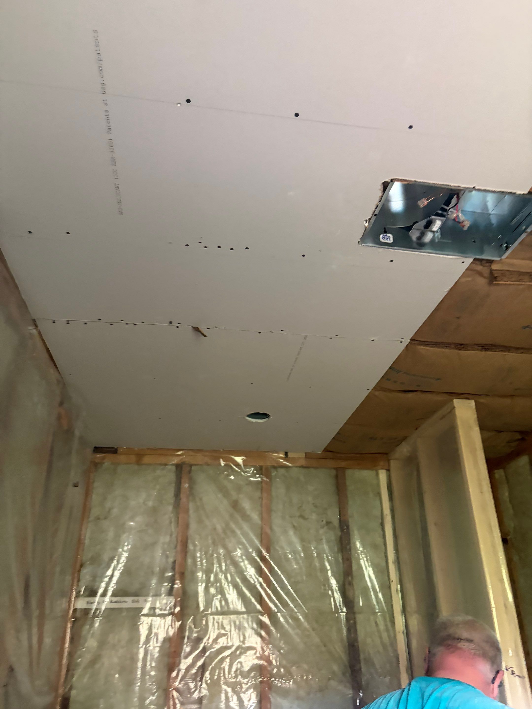 Interior Room Renovation and Painting in Wauwatosa by OCS Contracting Services