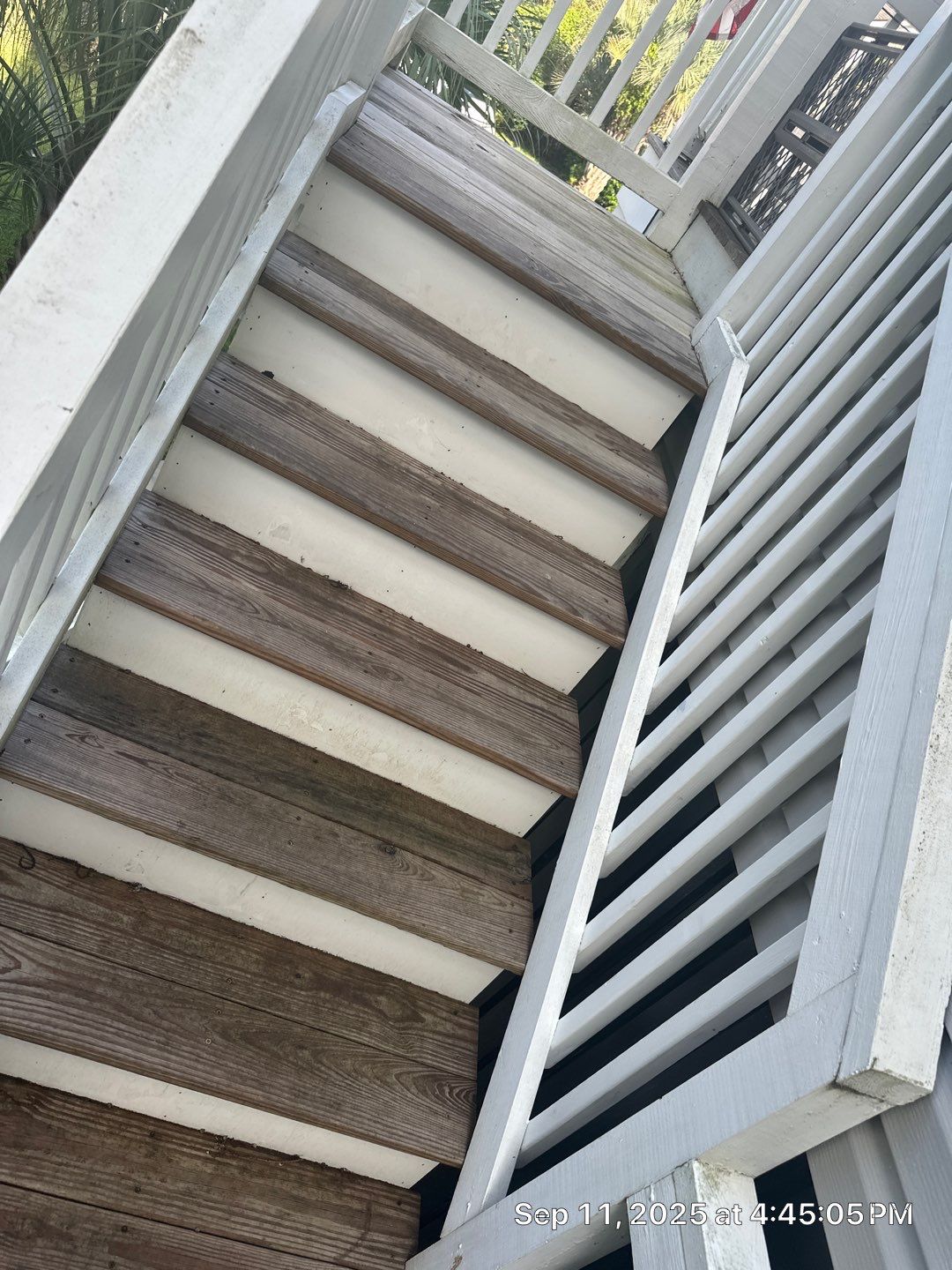 Wood Deck using Wood Sealant by DuraSeal