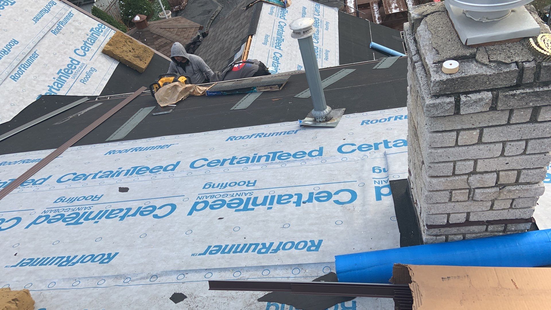 Roof Replacement using CertainTeed Landmark by 180 Contractors