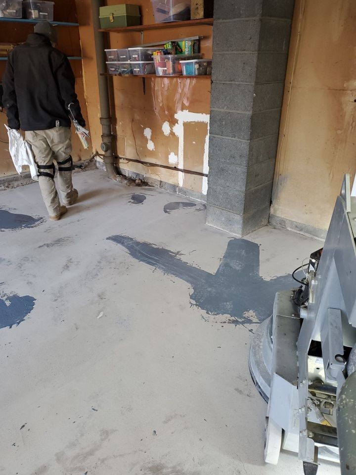 Garage Floor Coating in Mt. Everest by Spectrum Painting, LLC