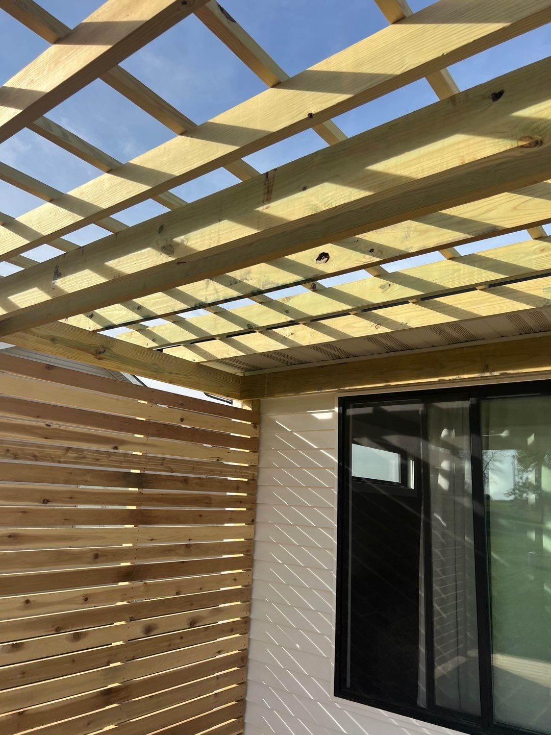 Deck Stained  by Cutting edge painting 