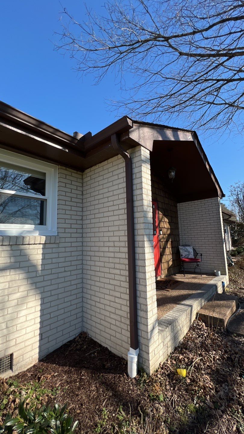 Residential Roofing Installation using Owens Corning Oakridge Roofing System by Undersun Roofing 