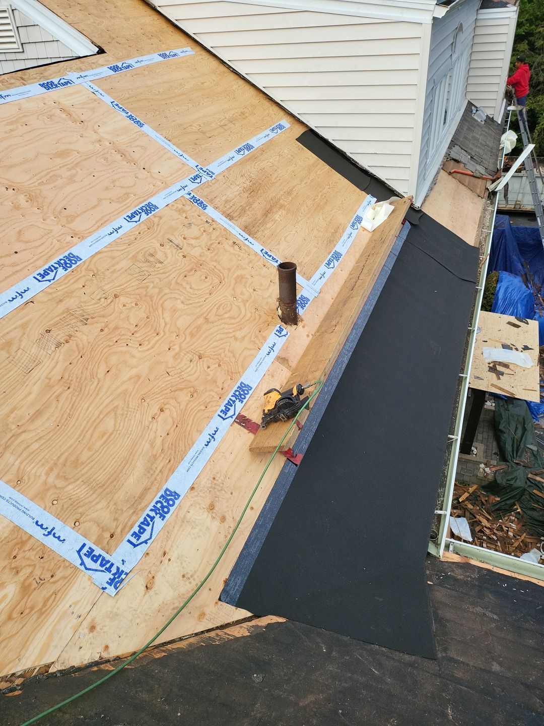 Residential Roofing Installation using Owens Corning Duration Onyx Black by A Plus Exterior