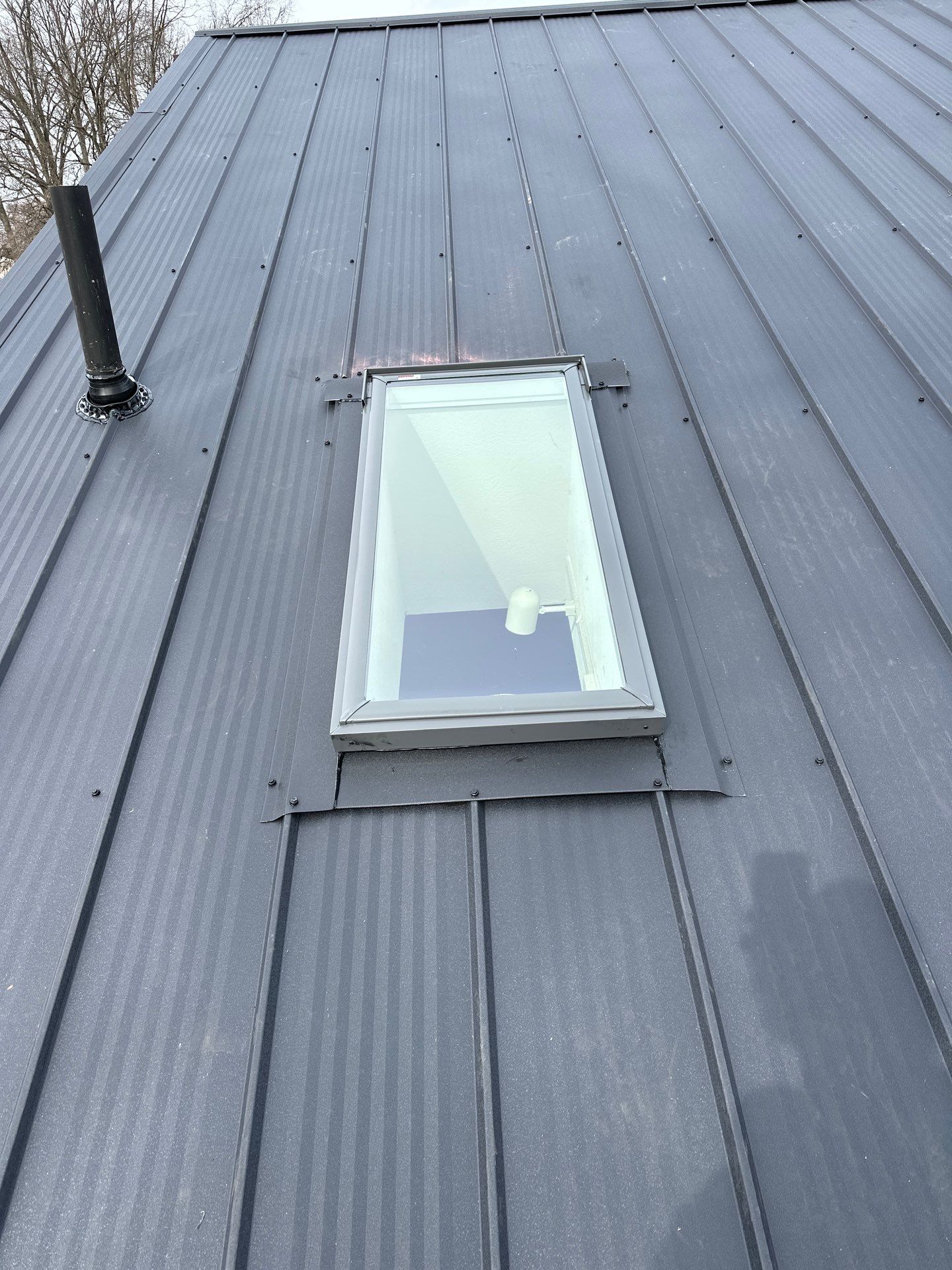 Weather Max Panel, Color: Ebony by Eagle Eye Roofing