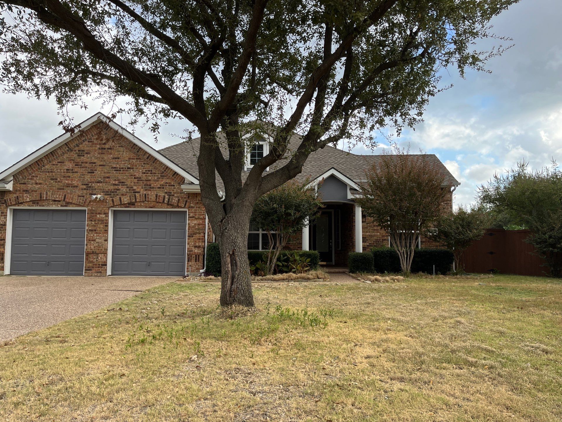 Southwestern Serenity: Rethinking the Front Yard by Complete Exterior Solutions