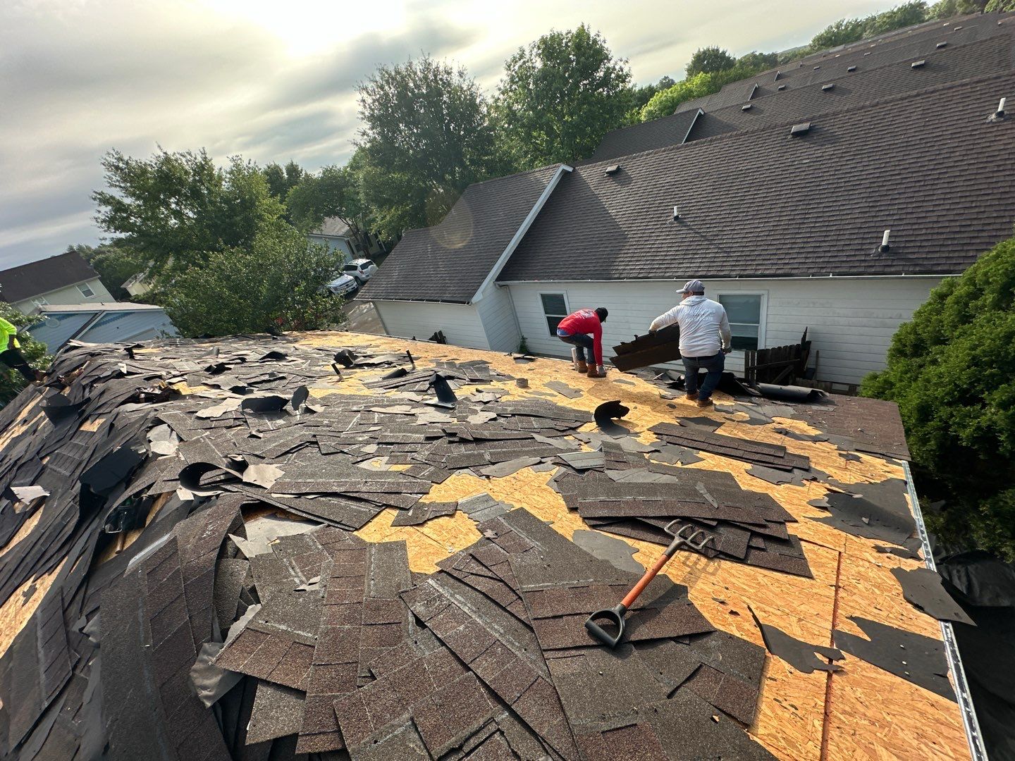Residential Roofing Installation using Owen's Corning Duration (Lifetime) Shingles by Roof Repair Company