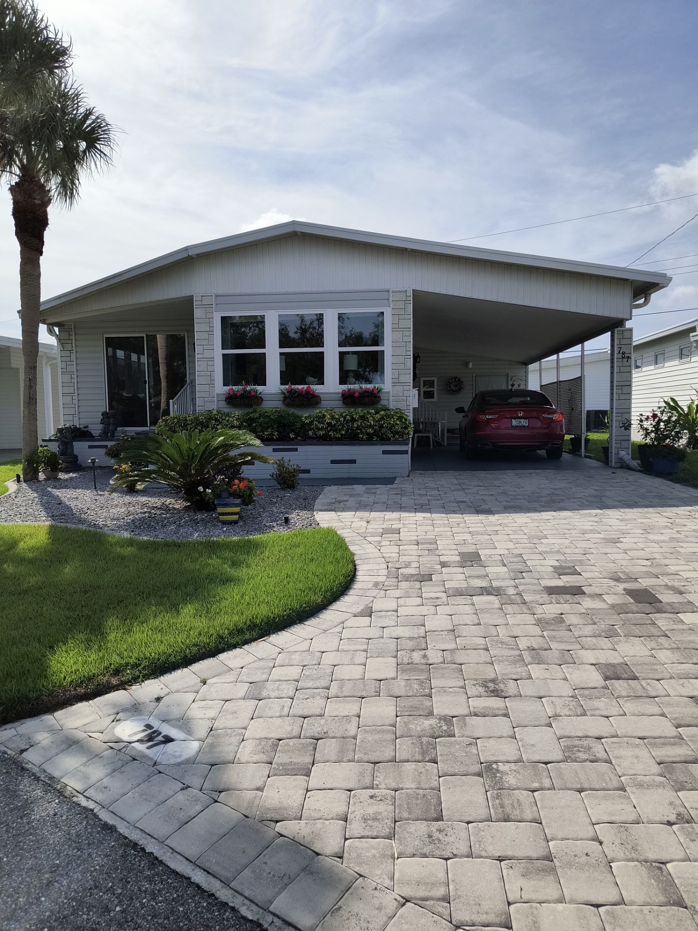 Professional Gutter Cleaning in Venice FL by Gutter Professors