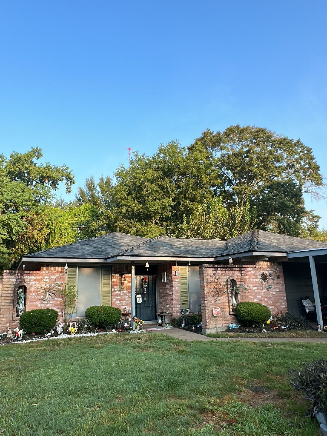 Residential Roofing Installation using Owen's Corning Duration (Lifetime) Shingles by Roof Repair Company