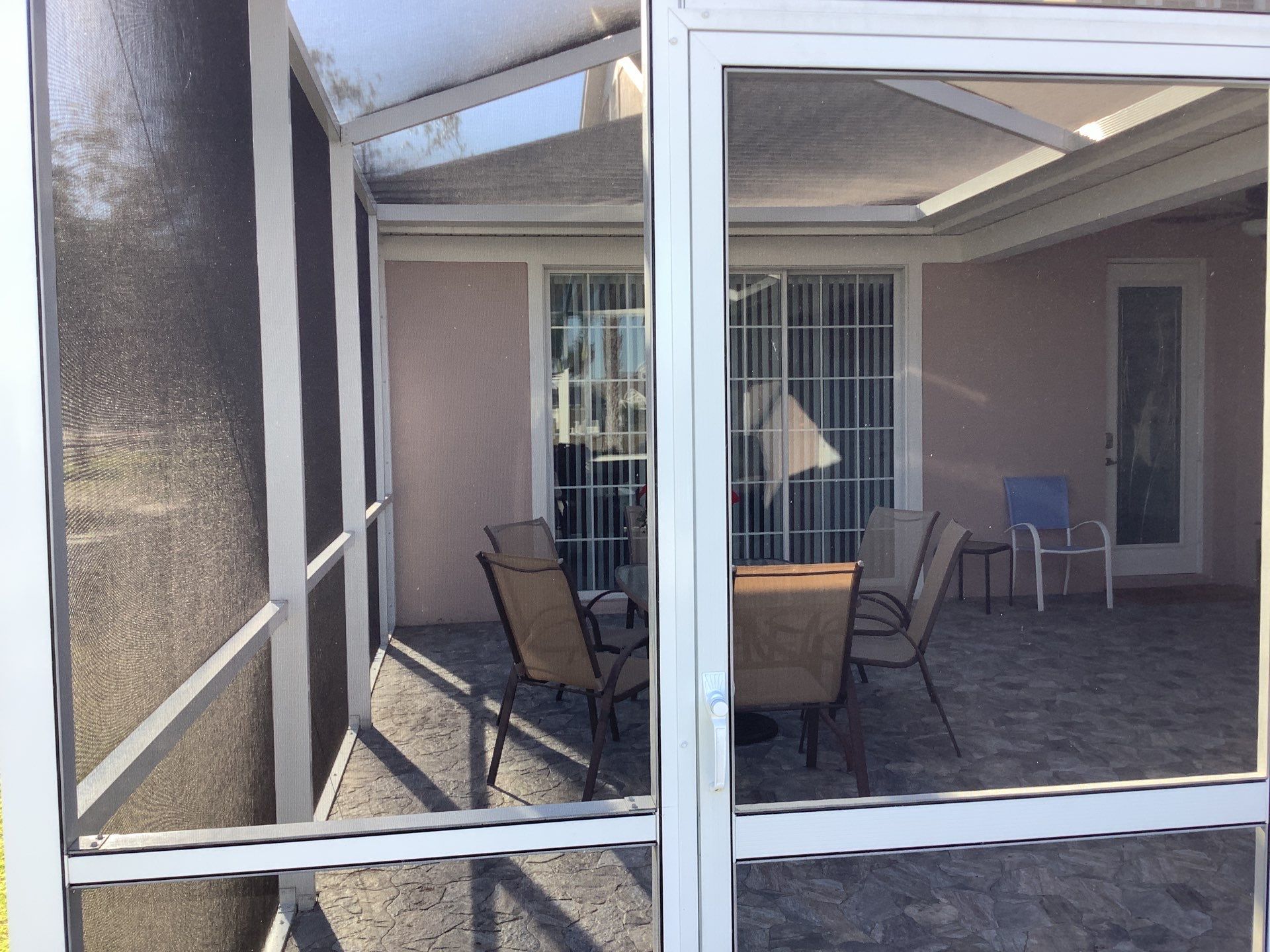 Splash Guard Gutters for Homes in Apollo Beach FL by Gutter Professors