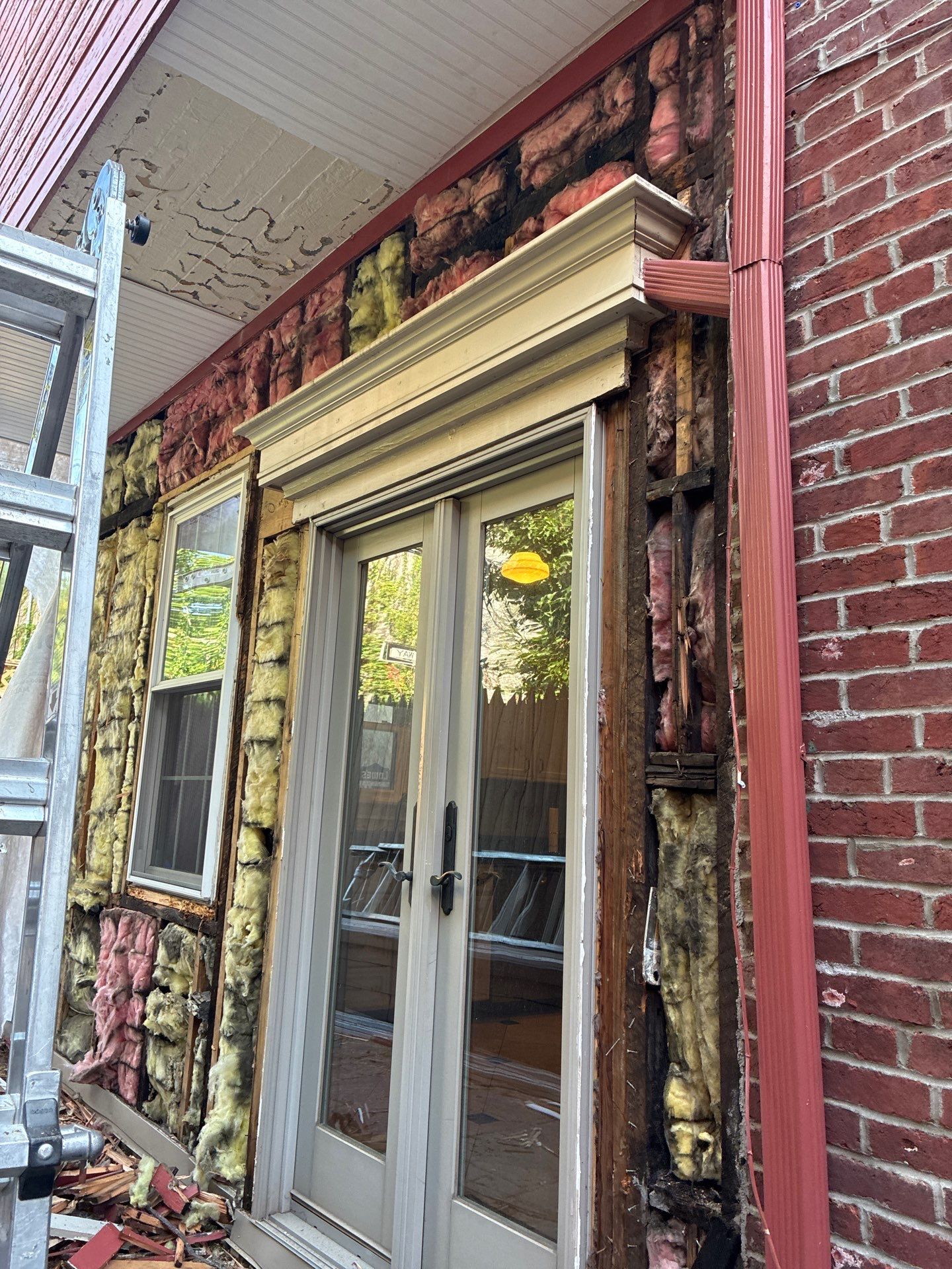 Mastic Ovation Vinyl Siding Renovation for Pittsburgh Rowhome by Ideal Siding Pittsburgh