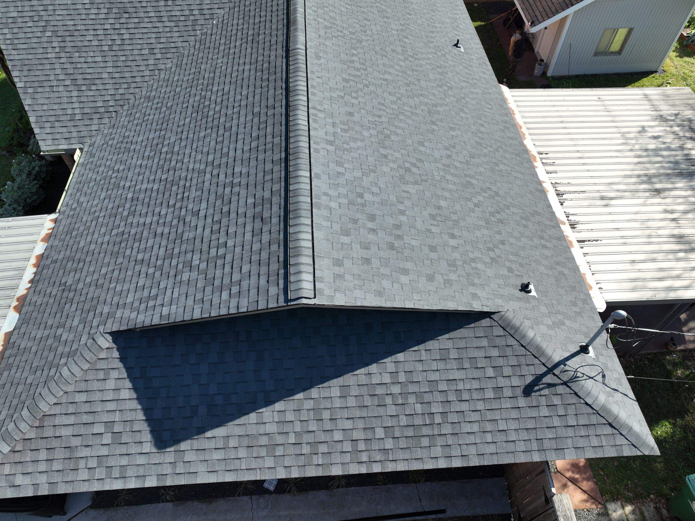 SureStart PLUS 4-STAR Warranty Fully covers materials, labor, tear-off and disposal expenses in years 1-50. by Roof Concepts Construction