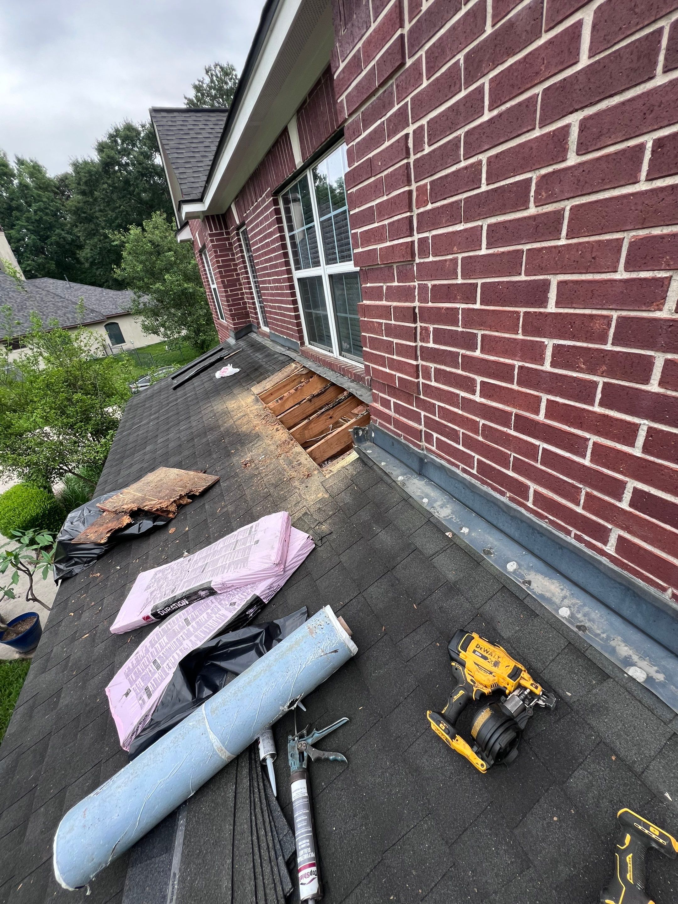Residential Roofing Repair using Owen's Corning Duration (Lifetime) Shingles by Roof Repair Company