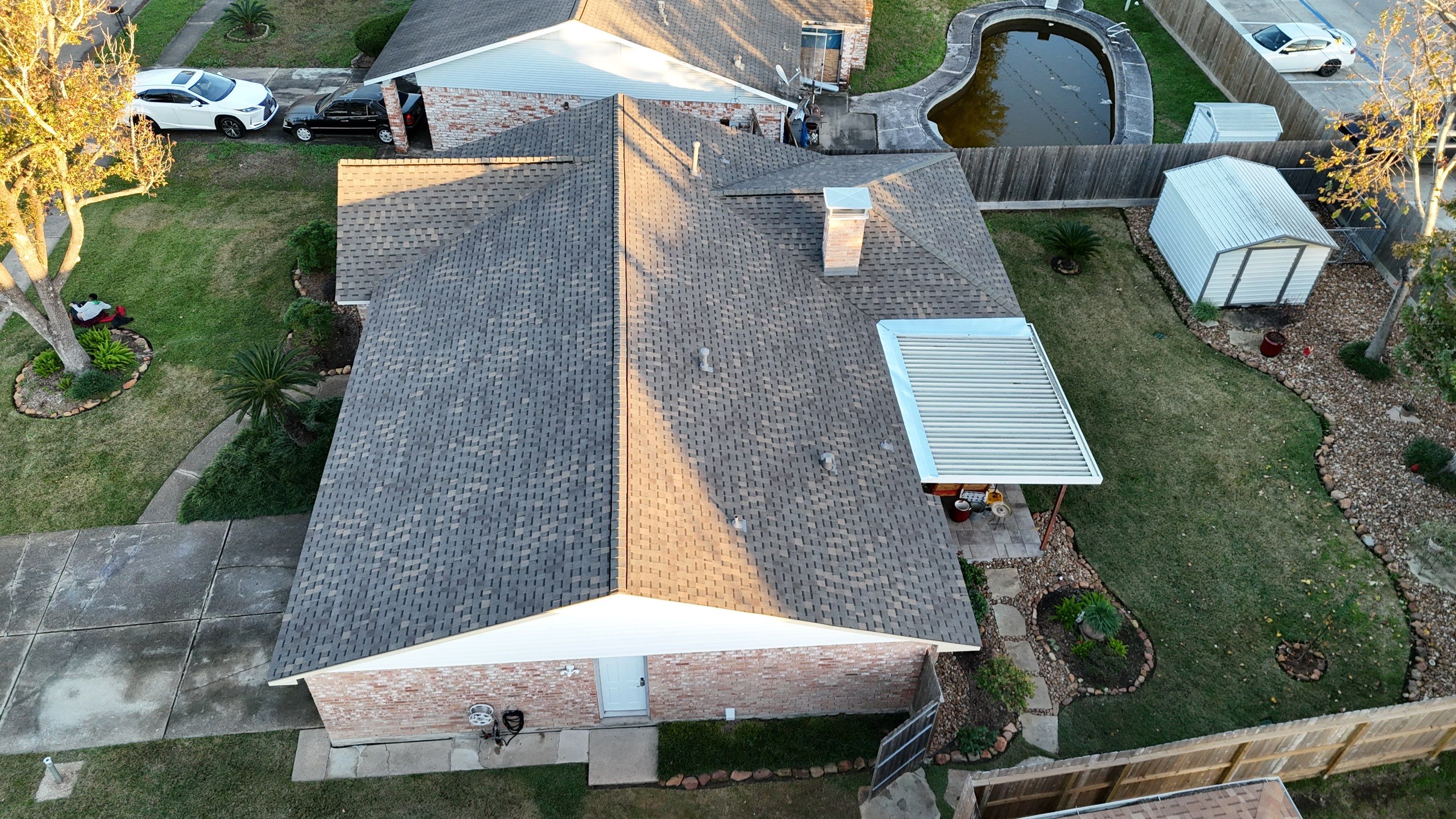 North Shore Roof Installation using Atlas Pinnacle Pristine by Modern BYLT Roofing & Construction