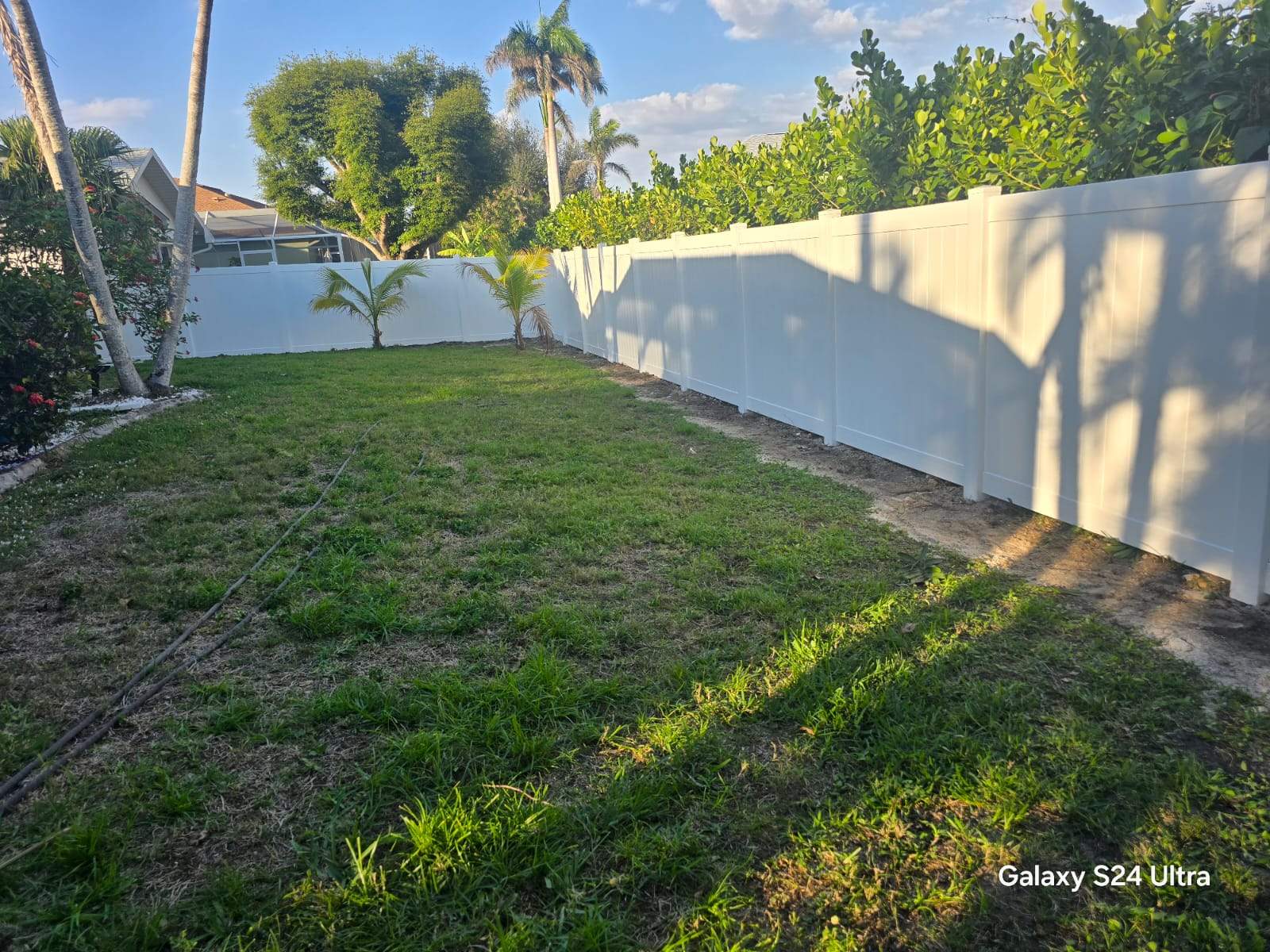 Full Residential Vinyl Privacy Fence Installation in Cape Coral by True Fence LLC