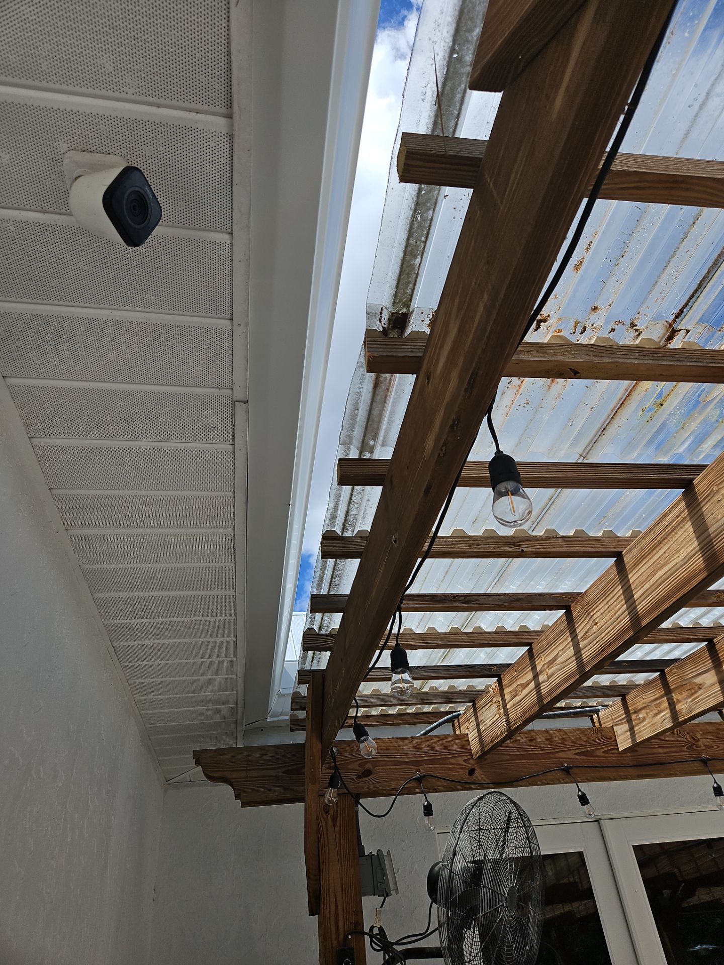 Seamless Aluminum Gutter Installation using 6 Inch Seamless Gutters in Sarasota FL by Gutter Professors