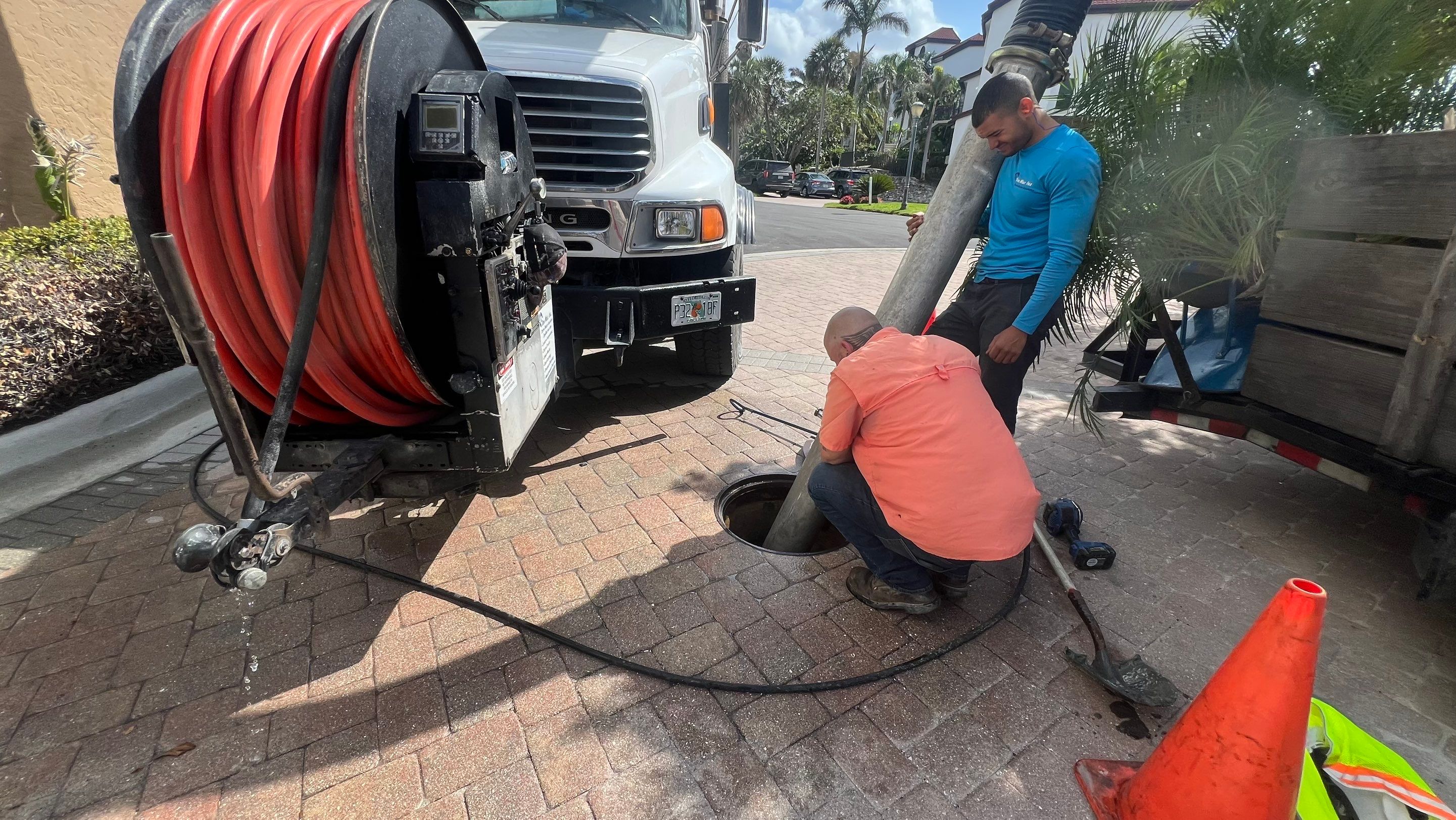Condo Parking Garage Cleanup and Stormwater System Maintenance by APS Power & Water