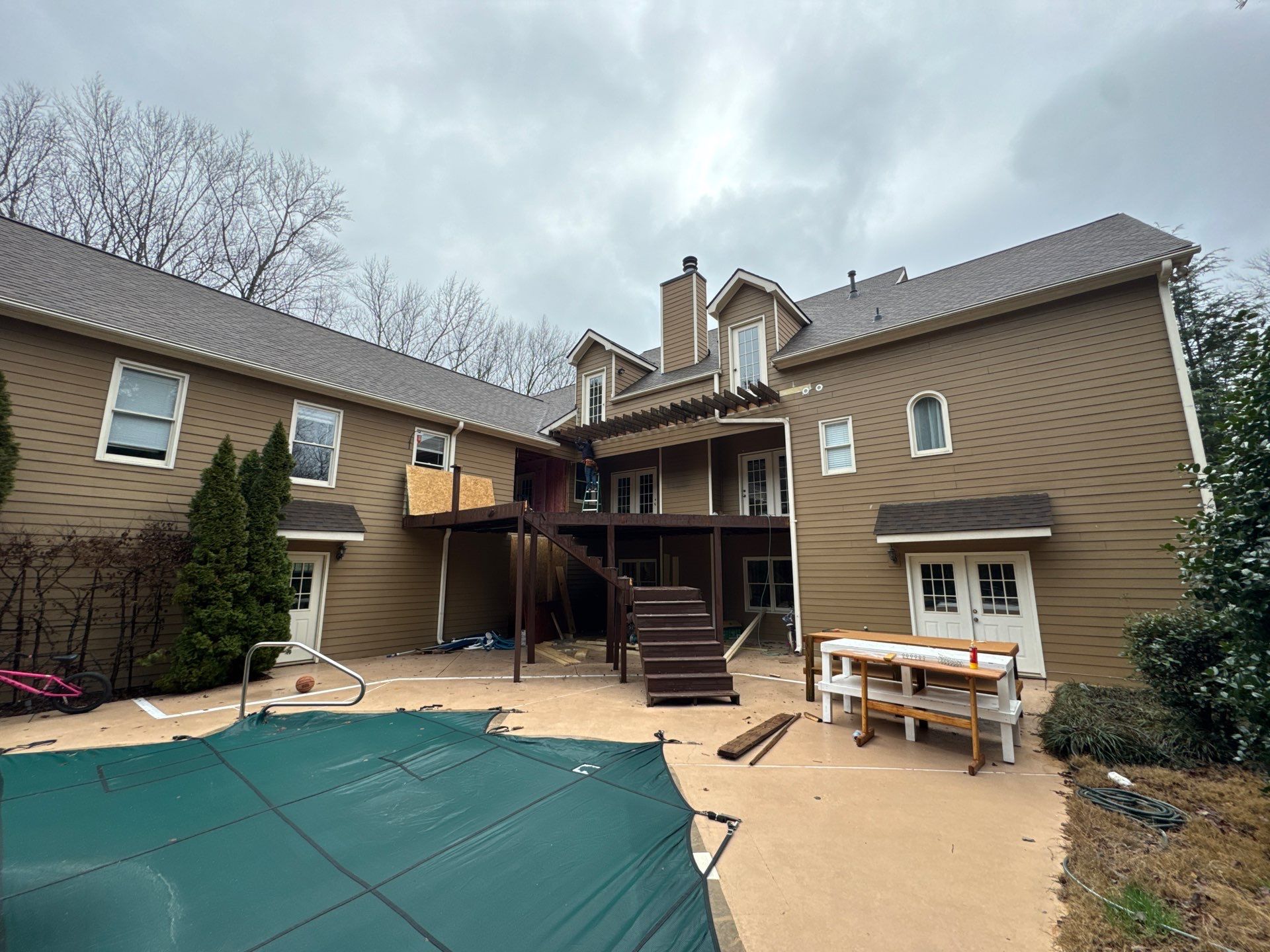 Elevated Deck and Screened-In Porch Replacement in Powder Springs by Swift Home Renovations