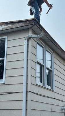 Gutter Protection for Oak Lawn Homes