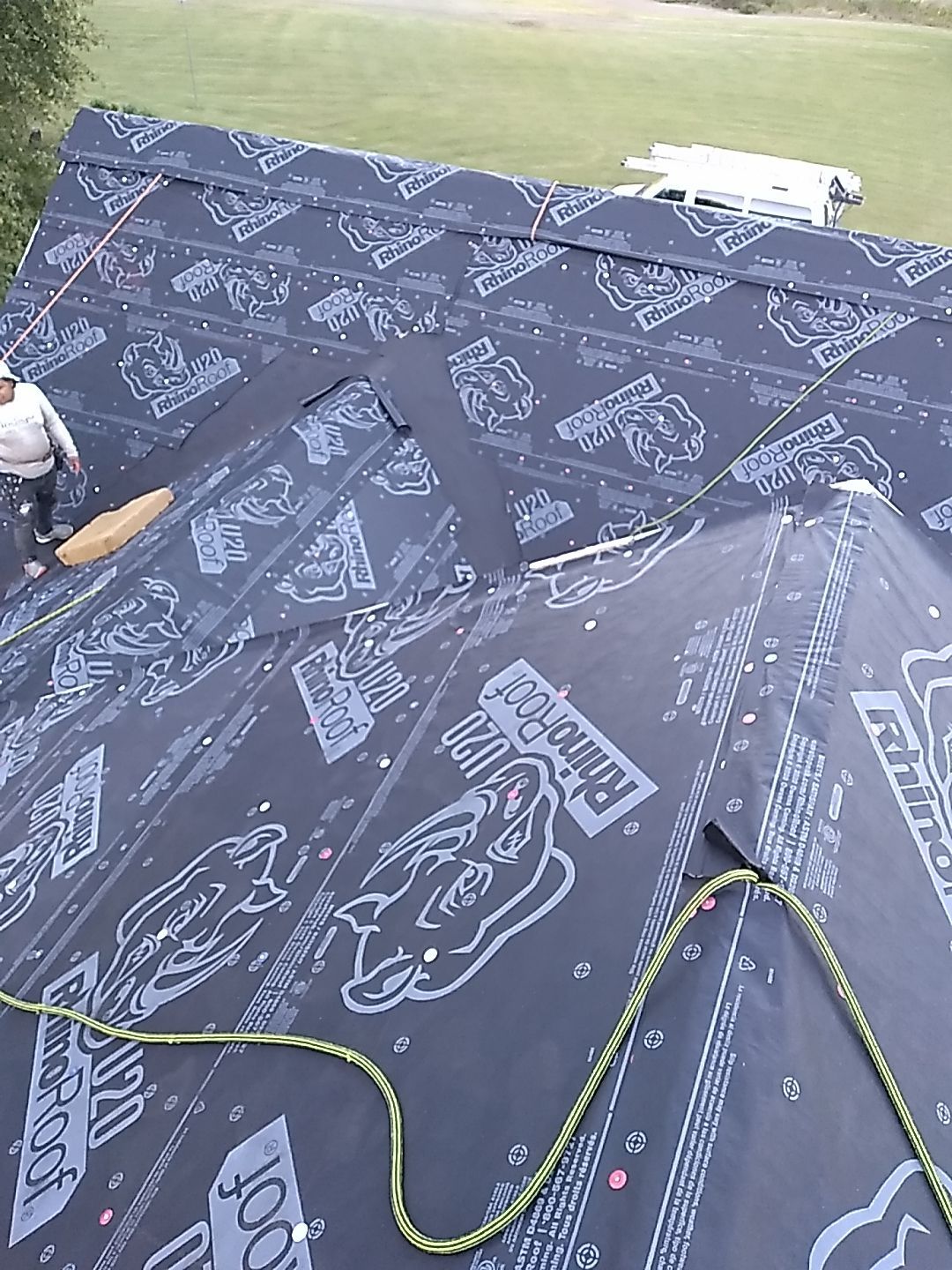 Residential Roofing Installation using Owens Corning Oakridge- Williamsburg Gray by Indigo State Roofing