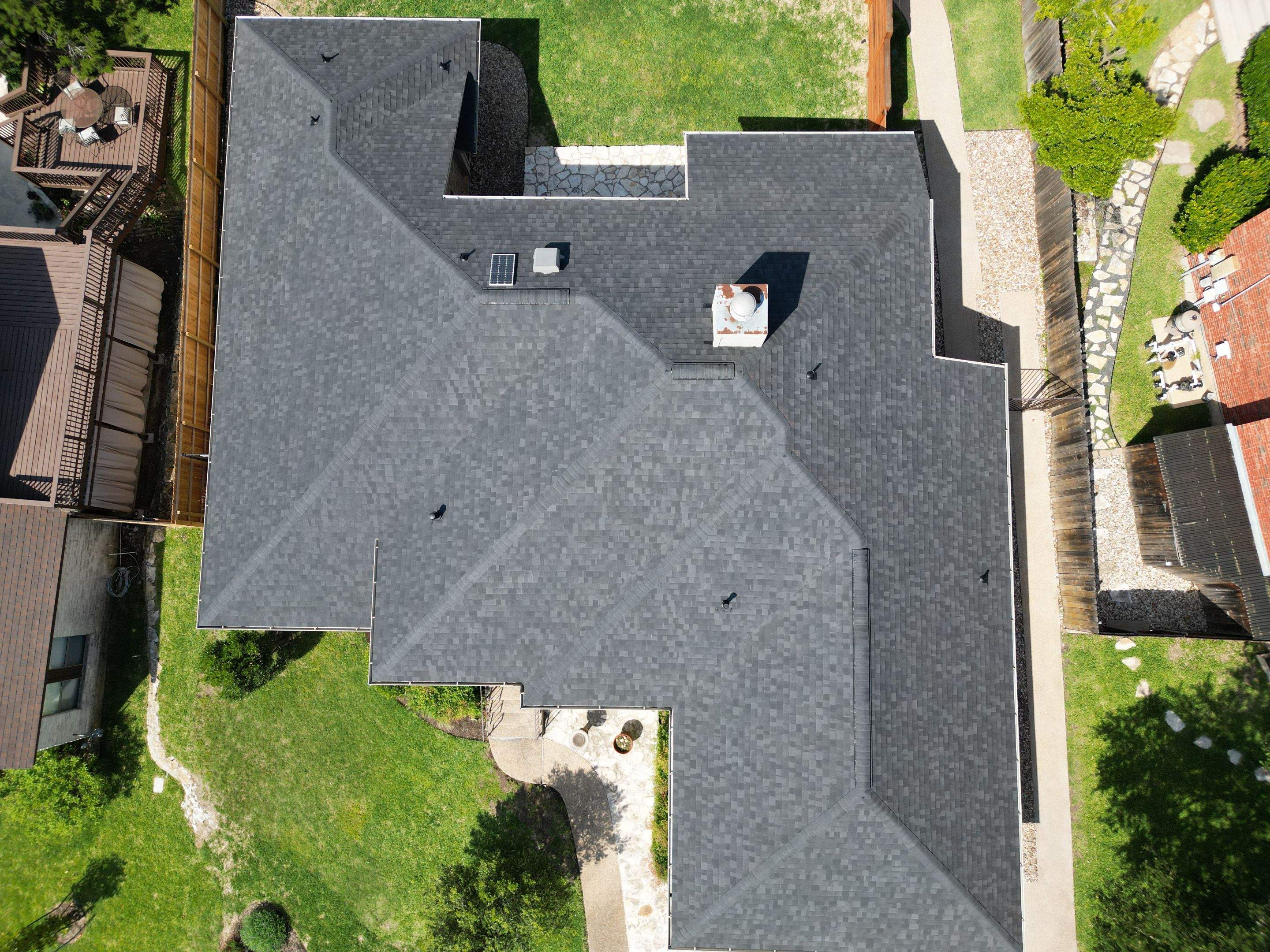 Onyx Black - Owens Corning TruDefinition Duration by RoofsOnly.com