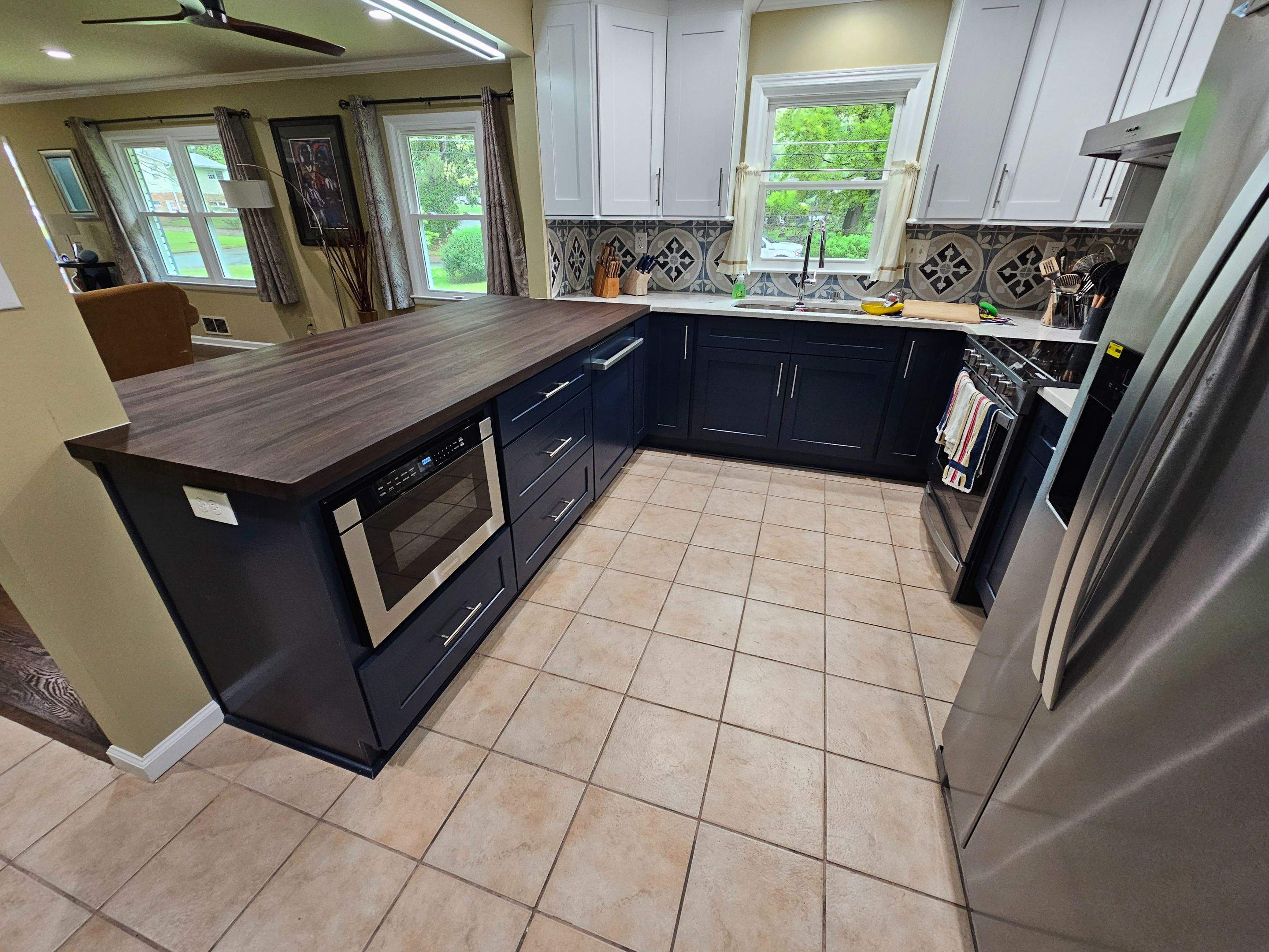 Kitchen Open Concept by Ajayi Design and Construction 