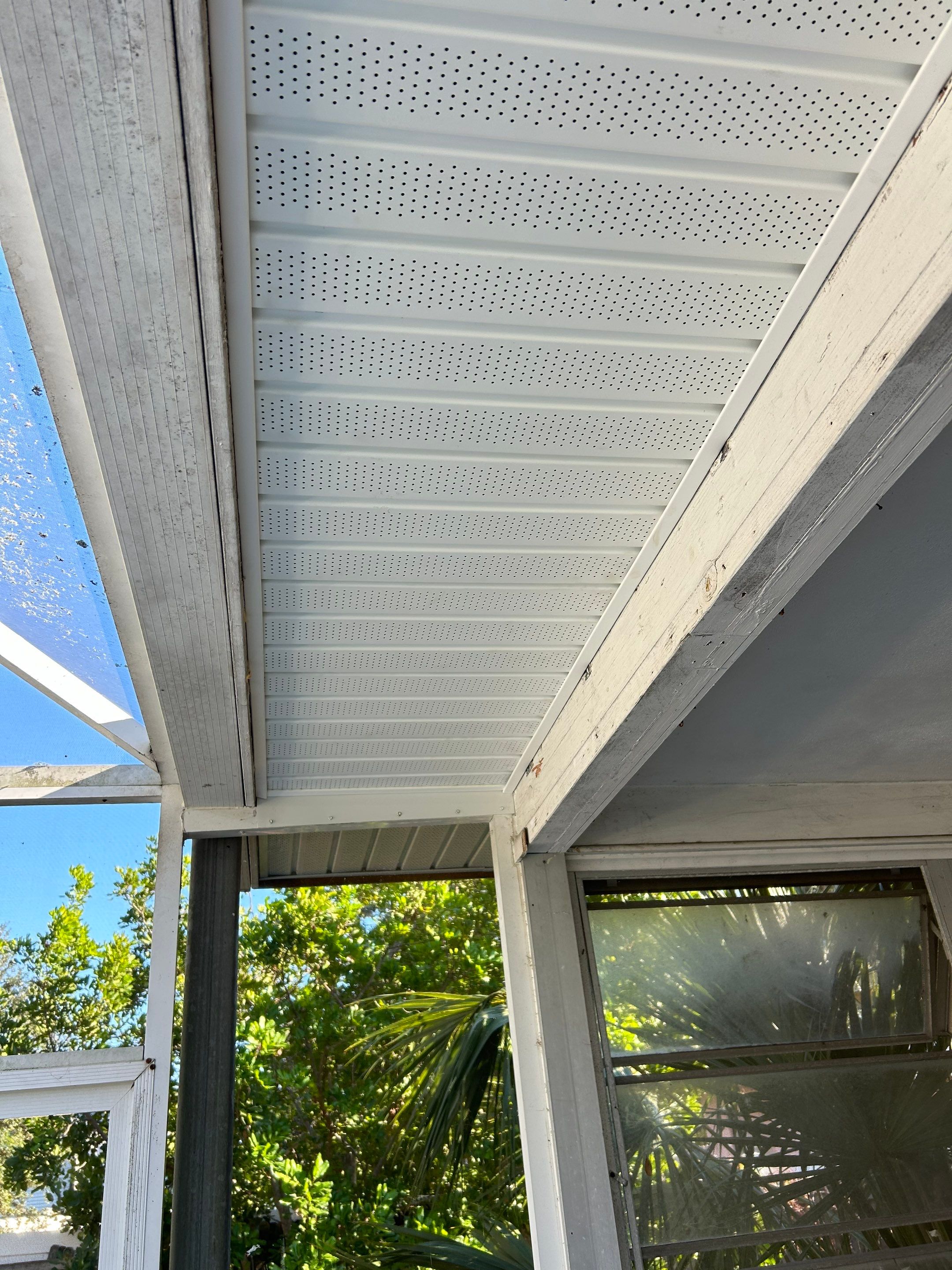 Replace soffit in Sarasota FL by Gutter Professors