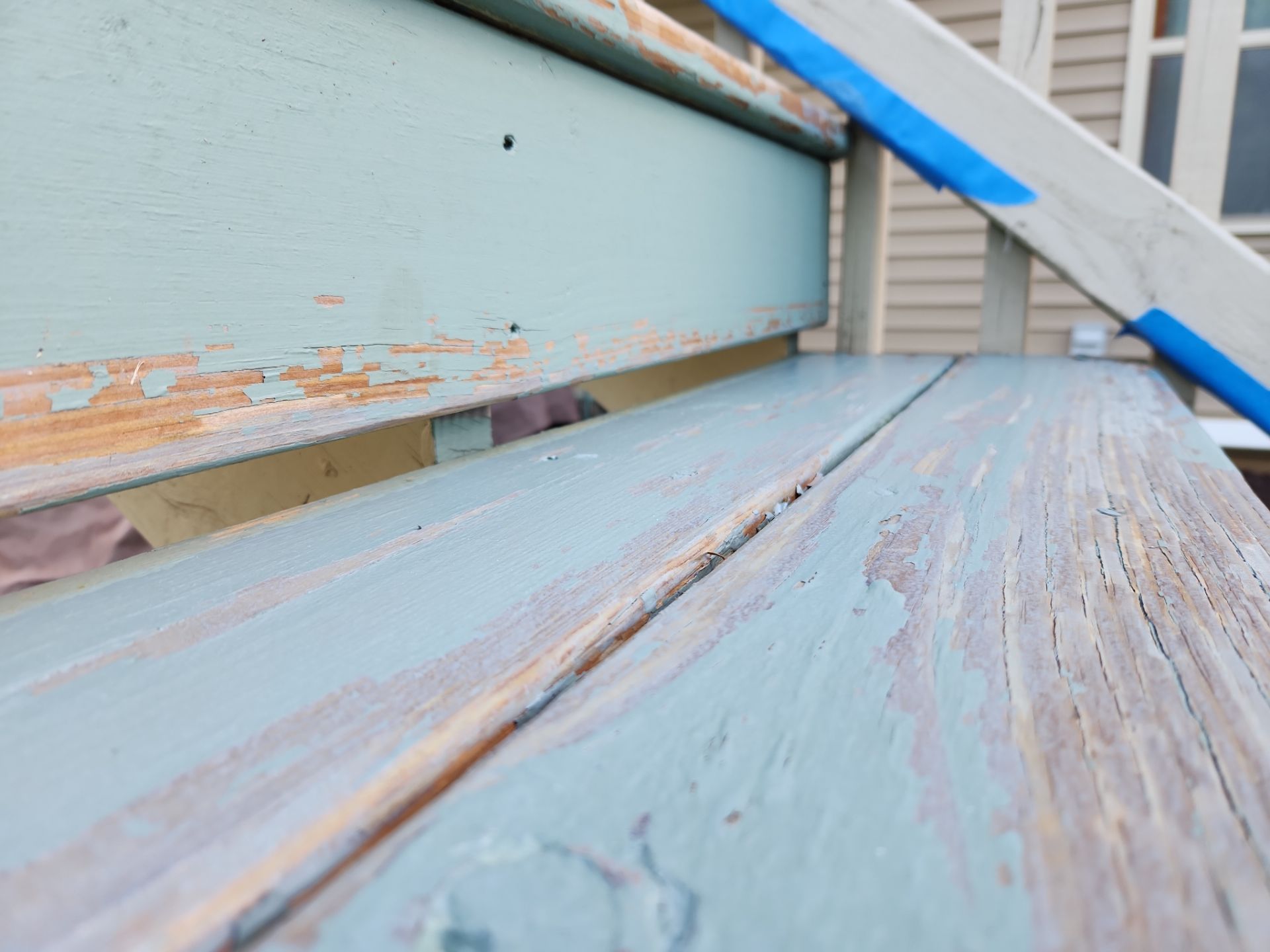 Weathered Deck using AcryFin by DuraSeal