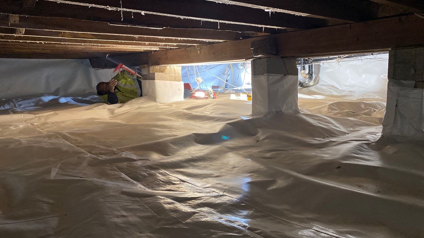 Crawl space encapsulation and Waterproofing using GrateDrain Waterproofing System by Toledo Basement Repair 