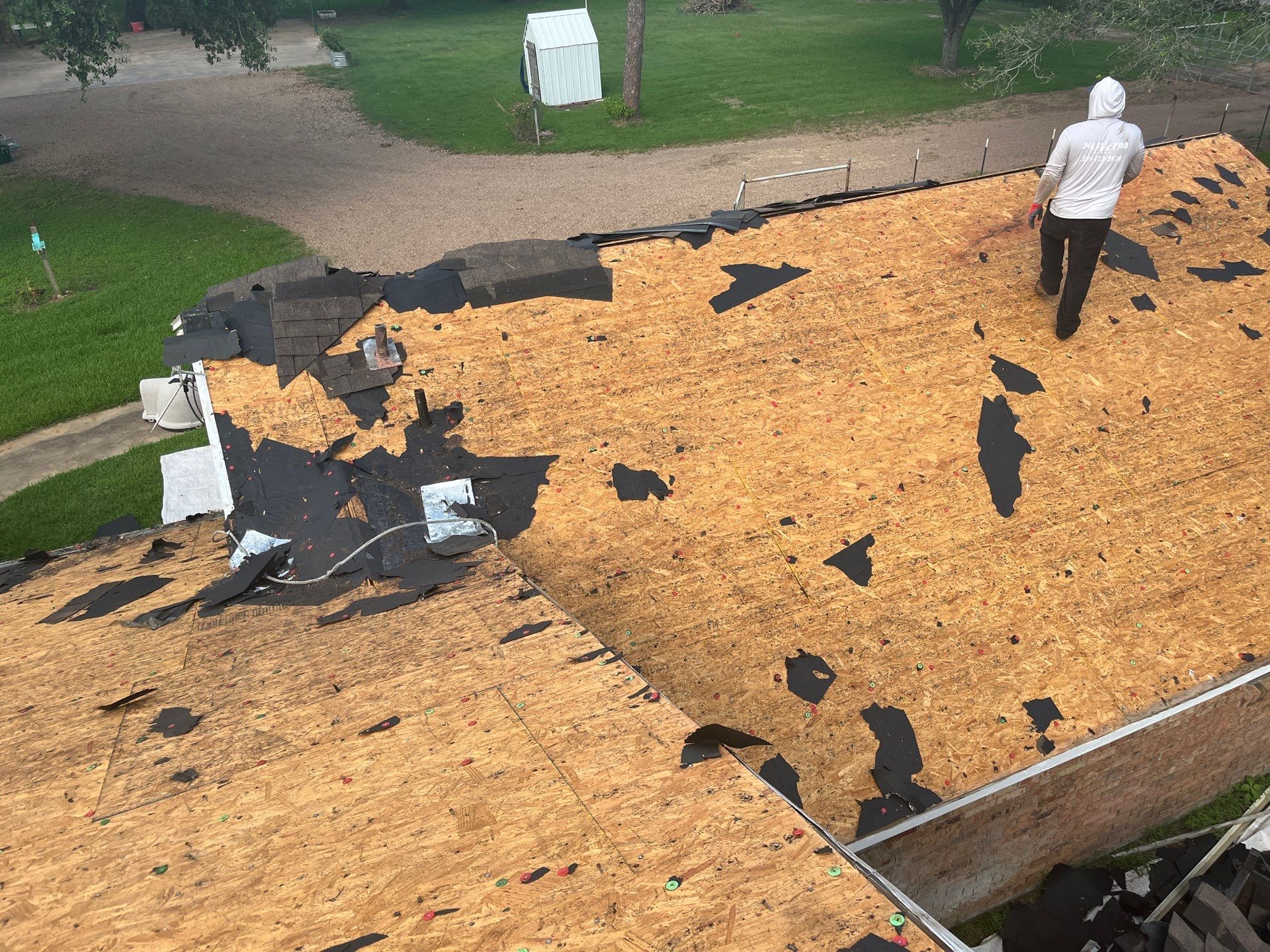Residential Roofing Installation using Owen's Corning Duration (Lifetime) Shingles by Roof Repair Company