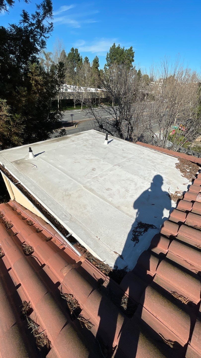 12-Unit HOA Gutter Cleaning in San Jose by All One Solar Shine