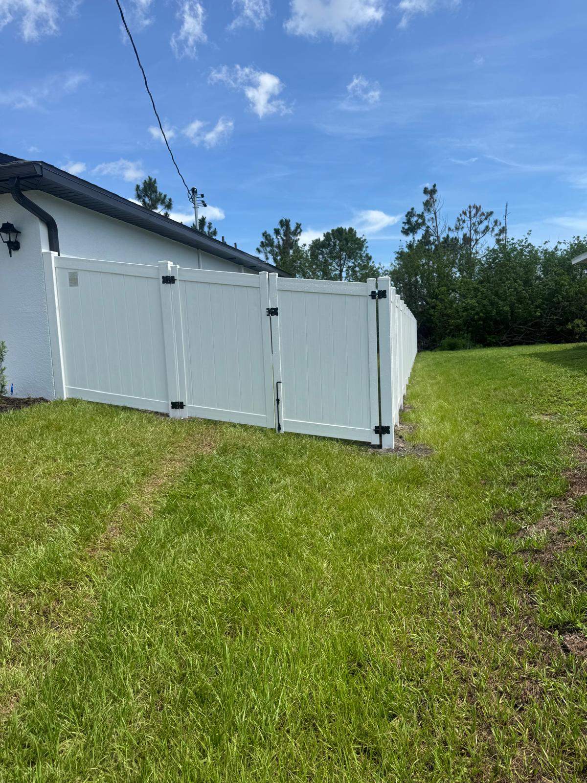 Vinyl Fence in Port Charlotte by True Fence LLC