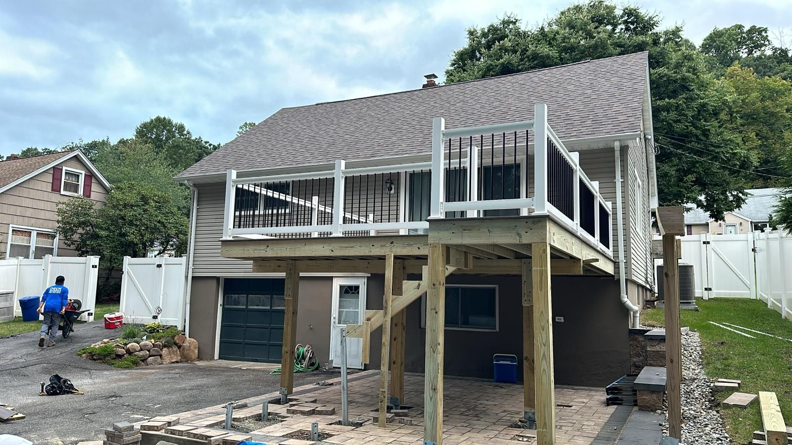 New Deck using Deckorators Venture - Color Sandbar  by deck guardian