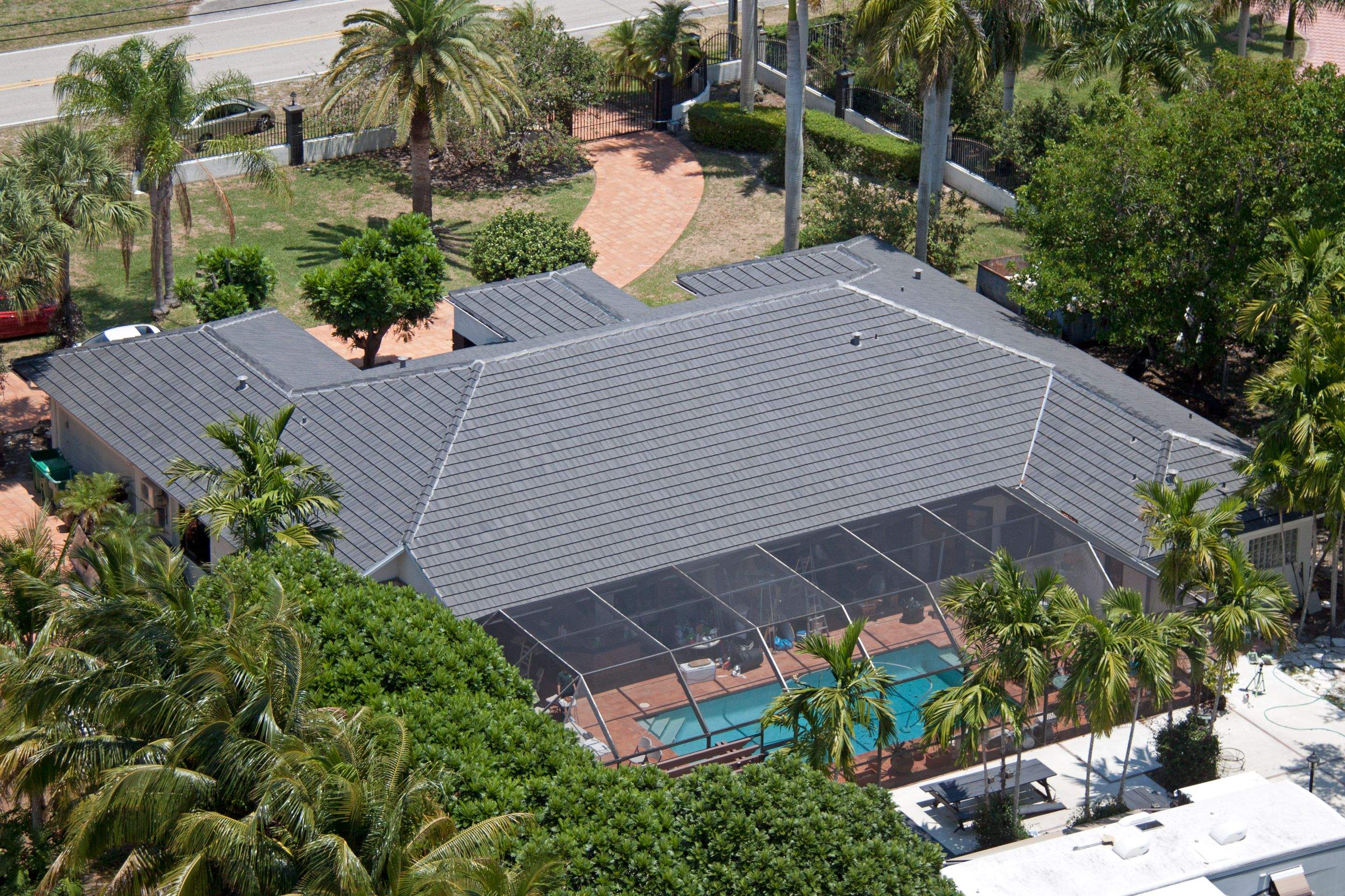 Crown - Windsor Slate - Thunderstorm by Istueta Roofing