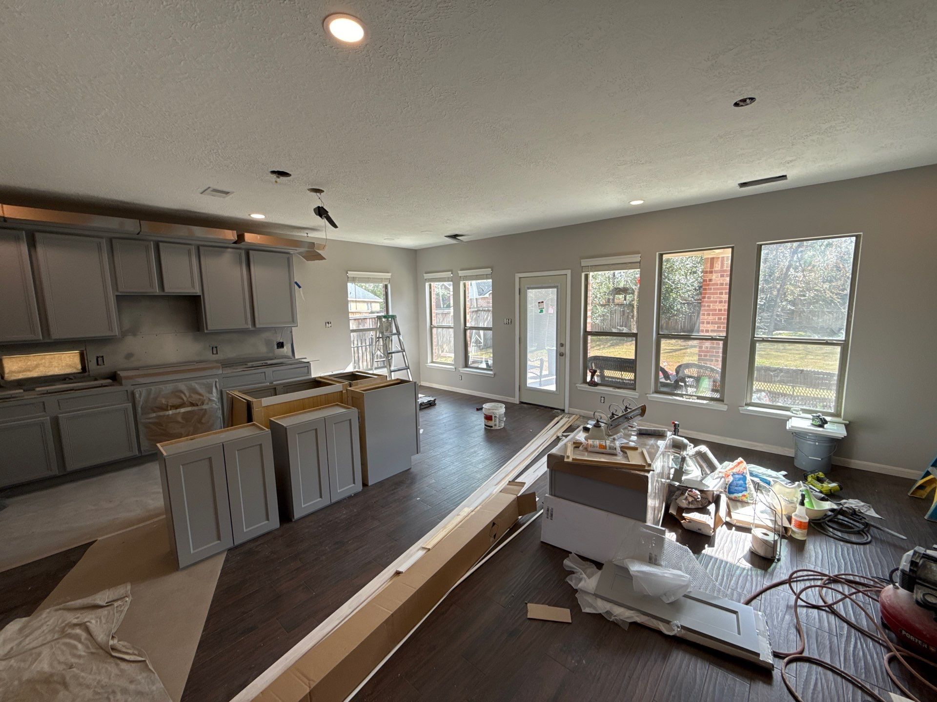 Bathroom and Ktichen Remodel in The Woodlands by SophAlx LLC