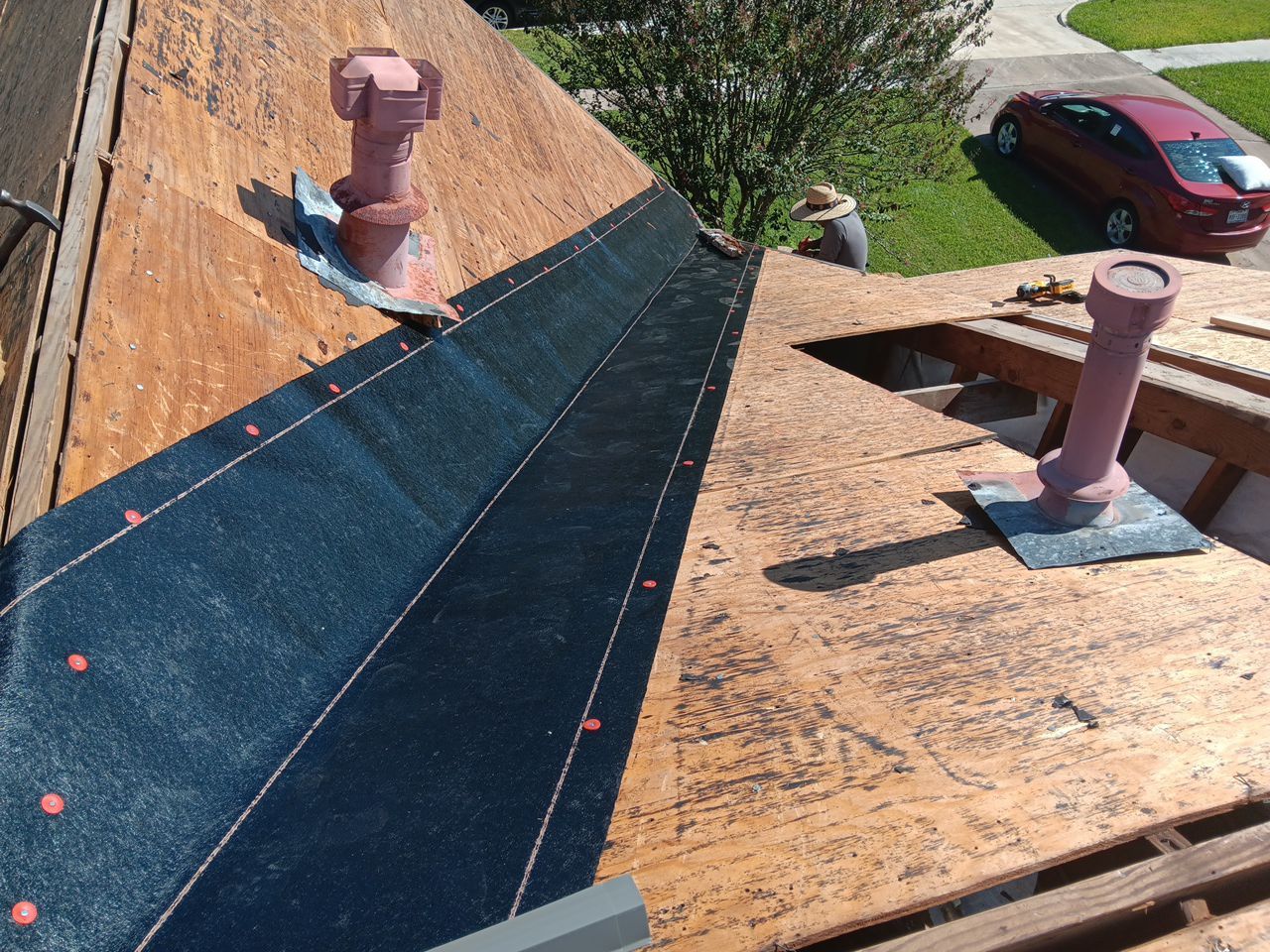 Residential Roofing Installation using Owen's Corning Duration (Lifetime) Shingles by Roof Repair Company