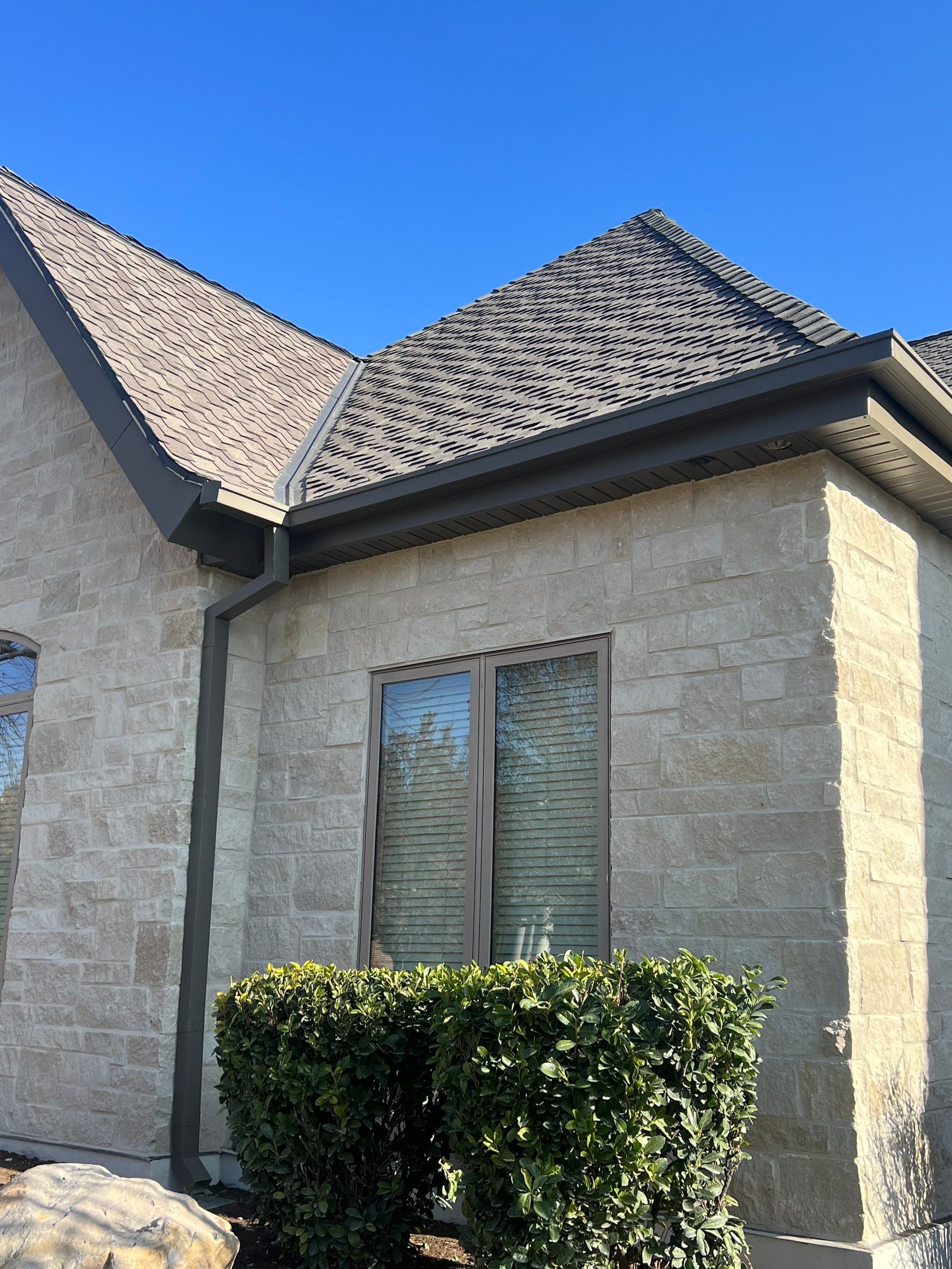 Accesories by Master Rain Gutters.
