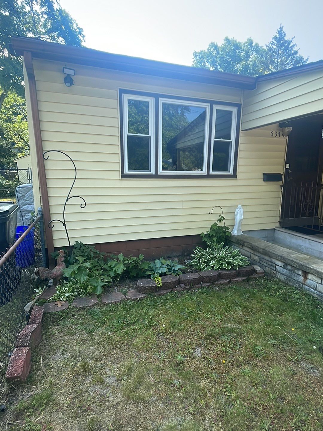 House, Deck & Concrete Cleaning by SJ Exterior