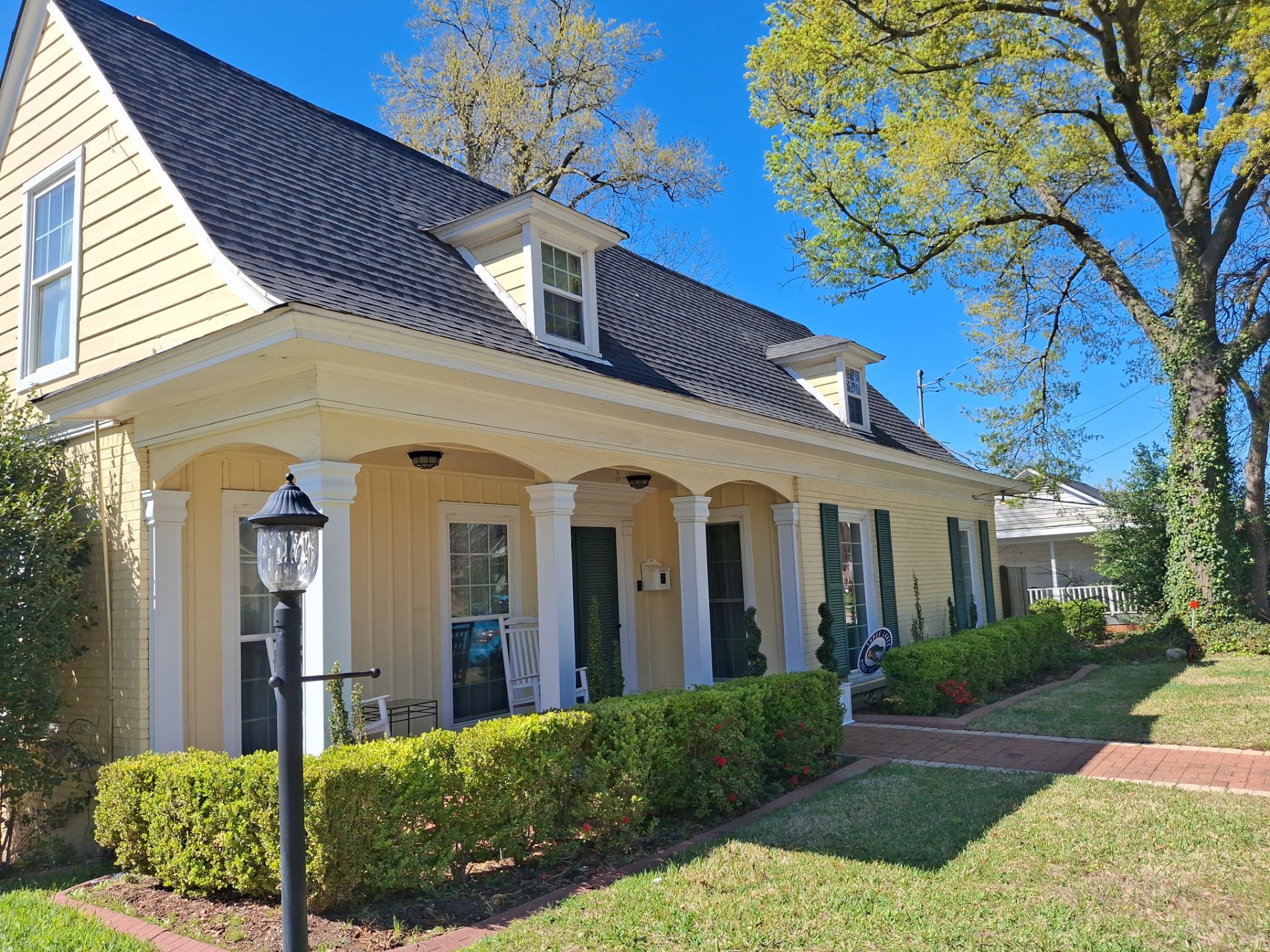 A Historic Tyler Home Gets a Careful Exterior Refresh by Quality Coats Painting
