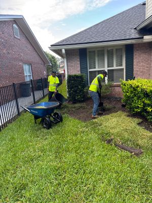 Deerwood Resident | Sod Install & Bed Design
