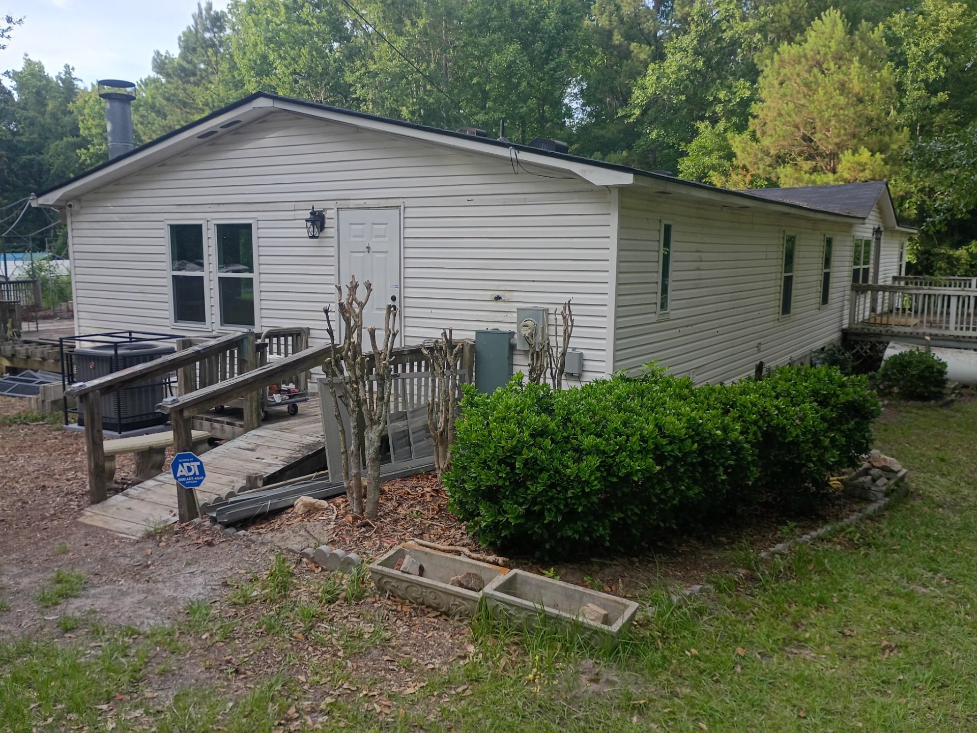 Residential Vinyl Window Replacement and Siding Repair in Grovetown by WindowMax