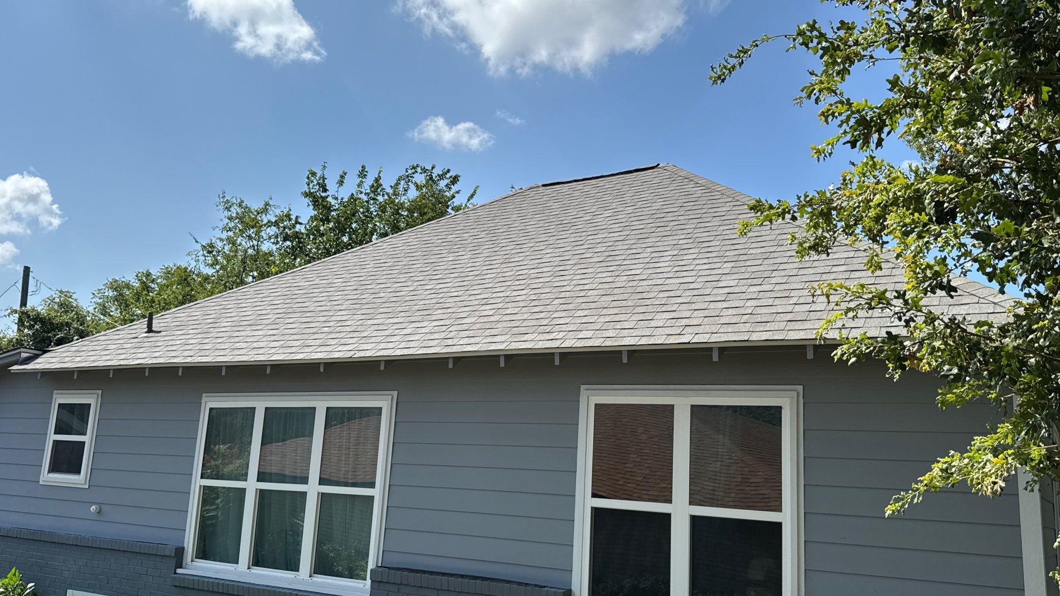 Residential Roofing Installation using ATLAS Signature Select Roof System by Harvey Roofing & Construction