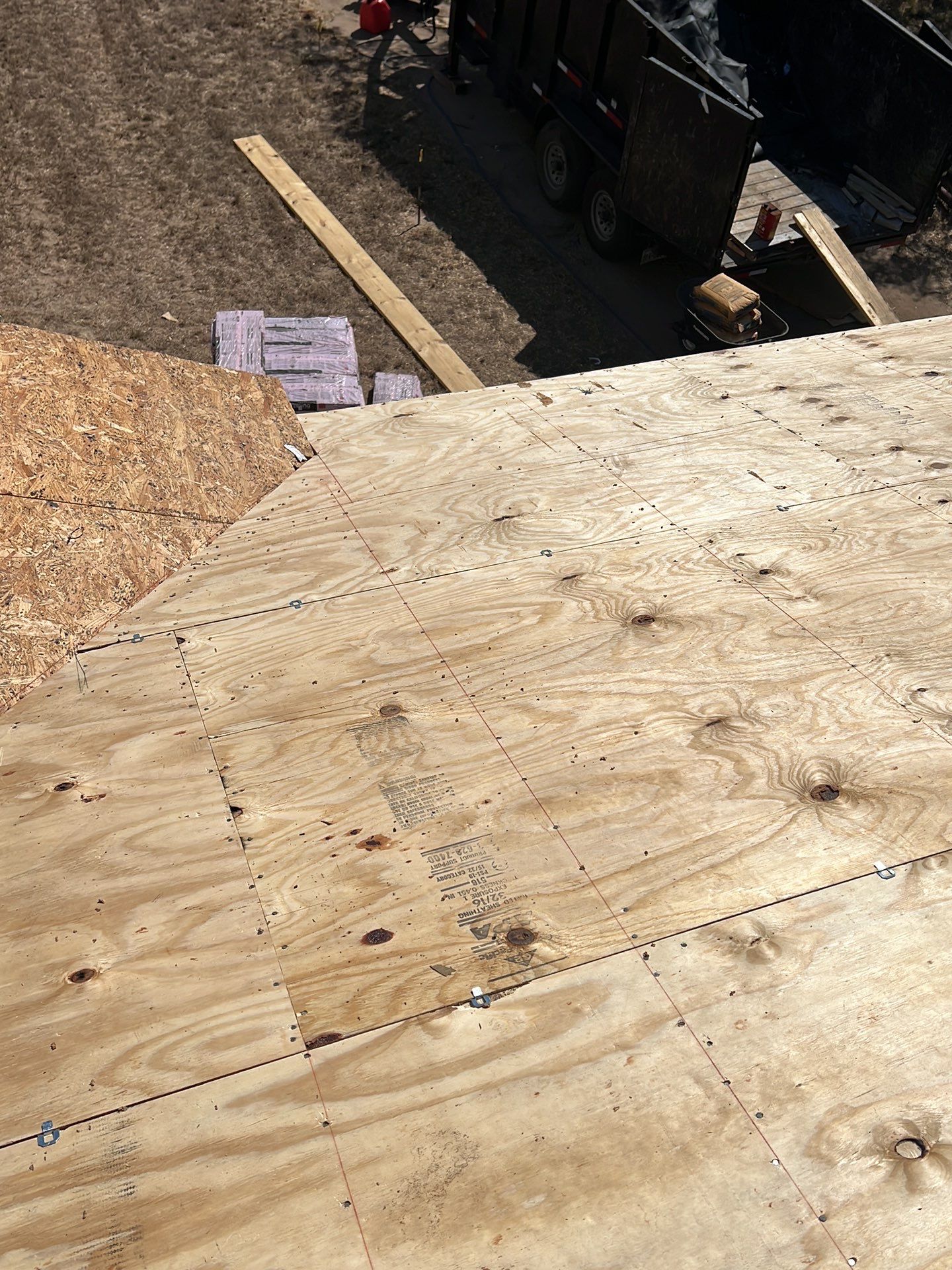 Front Porch Sitt'n by Bayfront Roofing and Construction
