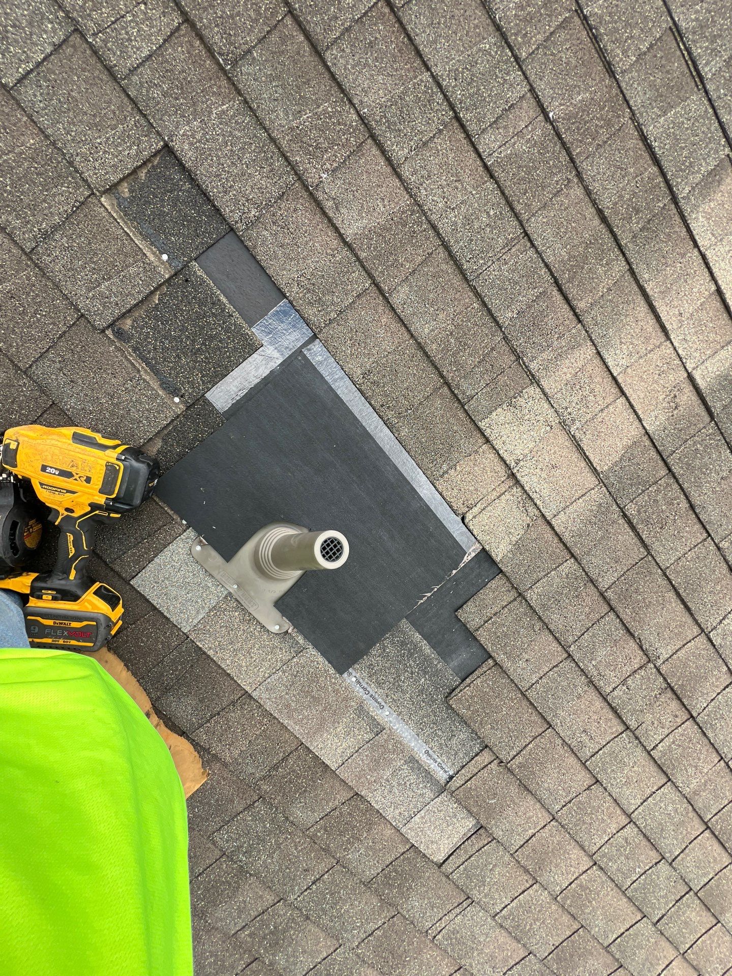 Hail Damage using Owen's Corning Duration (Lifetime) Shingles by Roof Repair Company