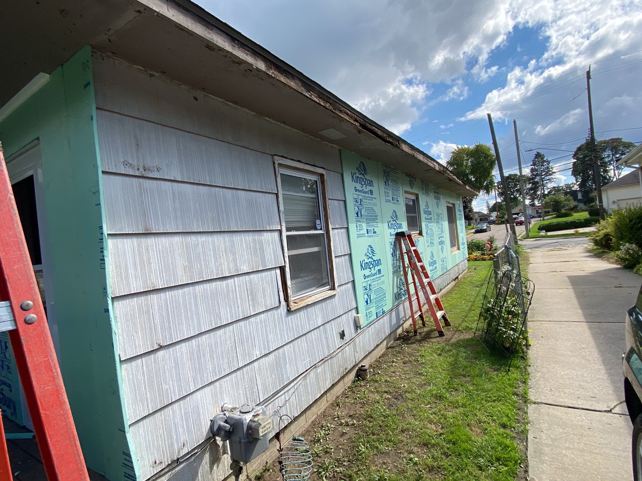 Siding Replacement using CertainTeed Restoration Classis D4 by 180 Contractors