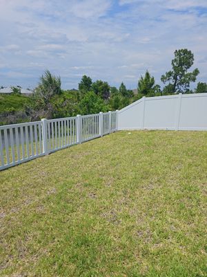 Vinyl Fence Install in Port Charlotte