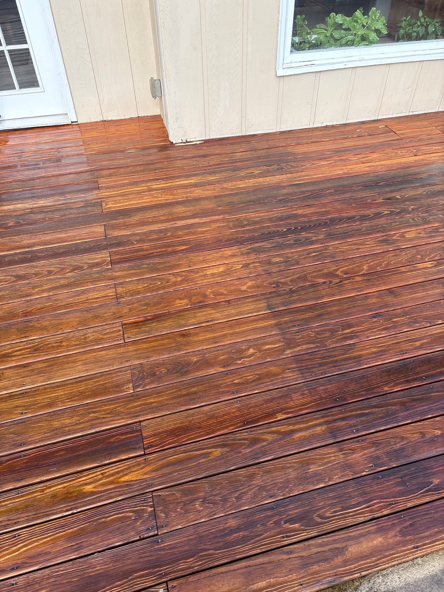 Wood Deck using Wood Sealant by DuraSeal