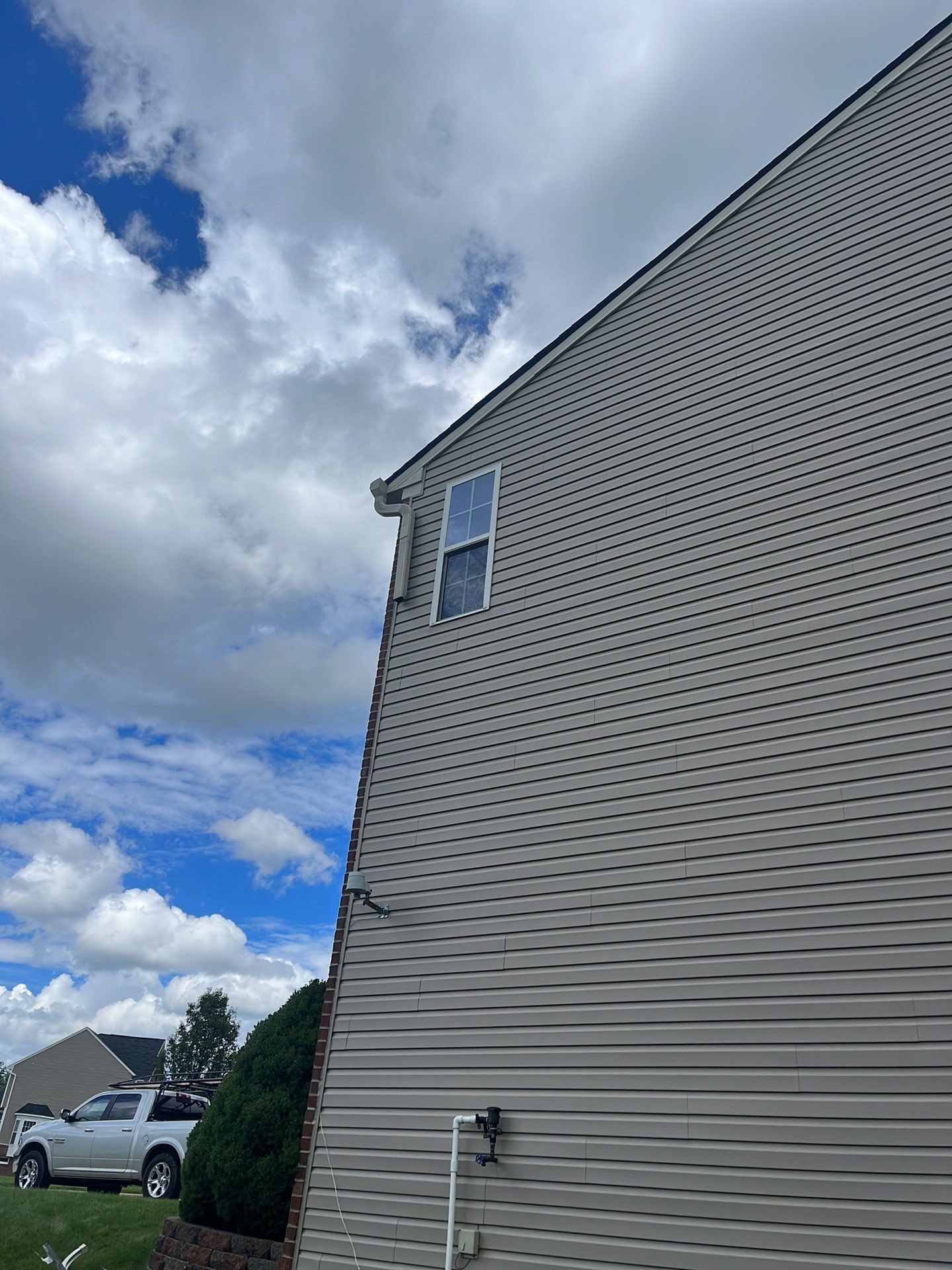 Residential Roof Replacement using CertainTeed Grand Manor by Absolute Roofing and Construction