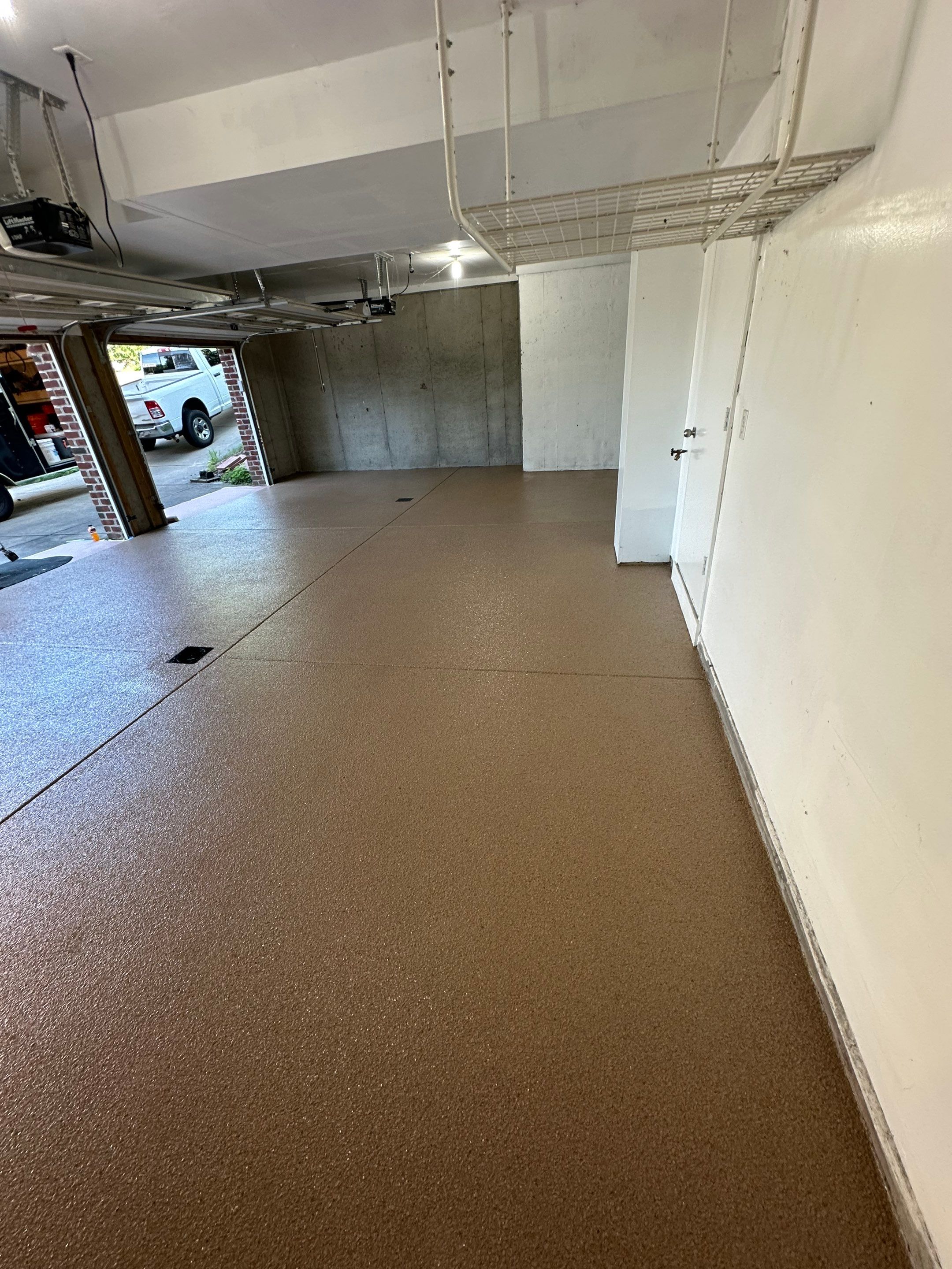 Brown Flake Project in Gibsonia by Floors in a Day, Inc