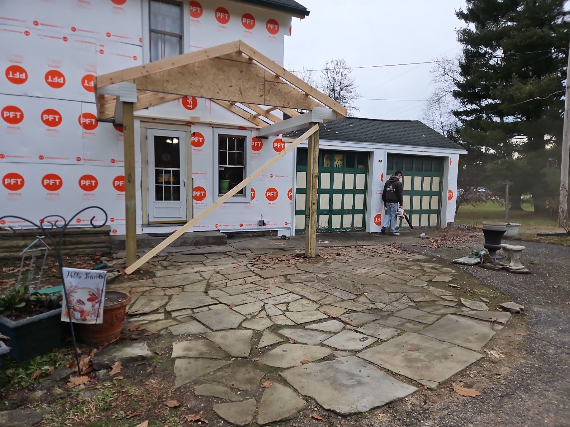 Pine Ridge Roofing LLC featured photo.