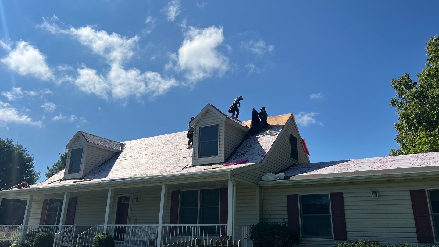 Residential Roofing Installation using Duration Series Shingles - Teak by RoofX 